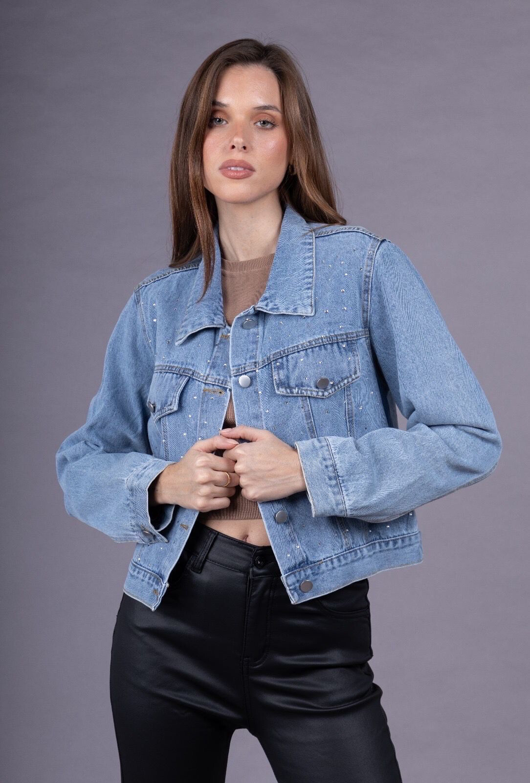 Grossiste LAJOLY - Veste en jean oversize décorée de perles