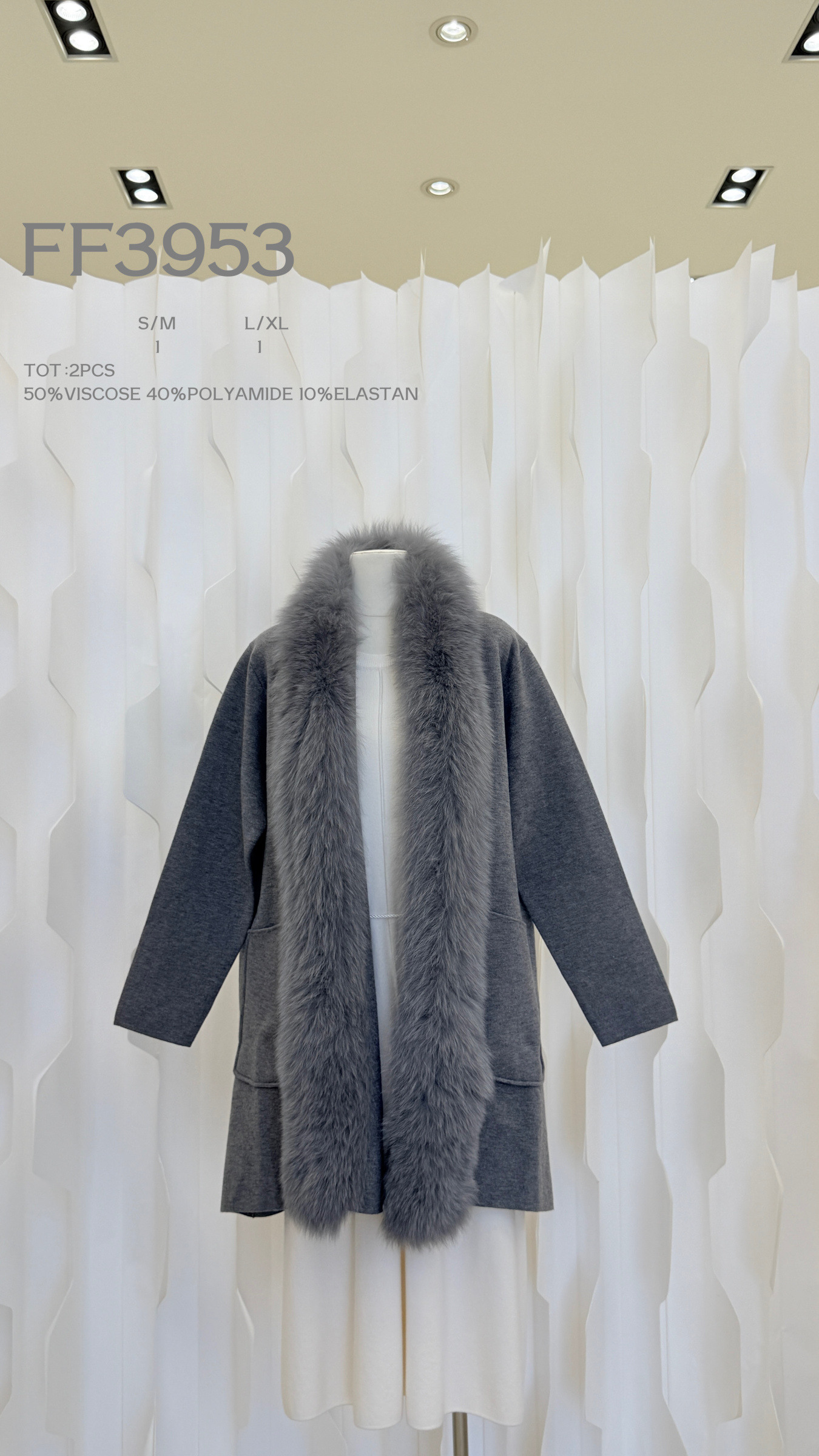 Wholesaler LARA - Coat with fur and pockets