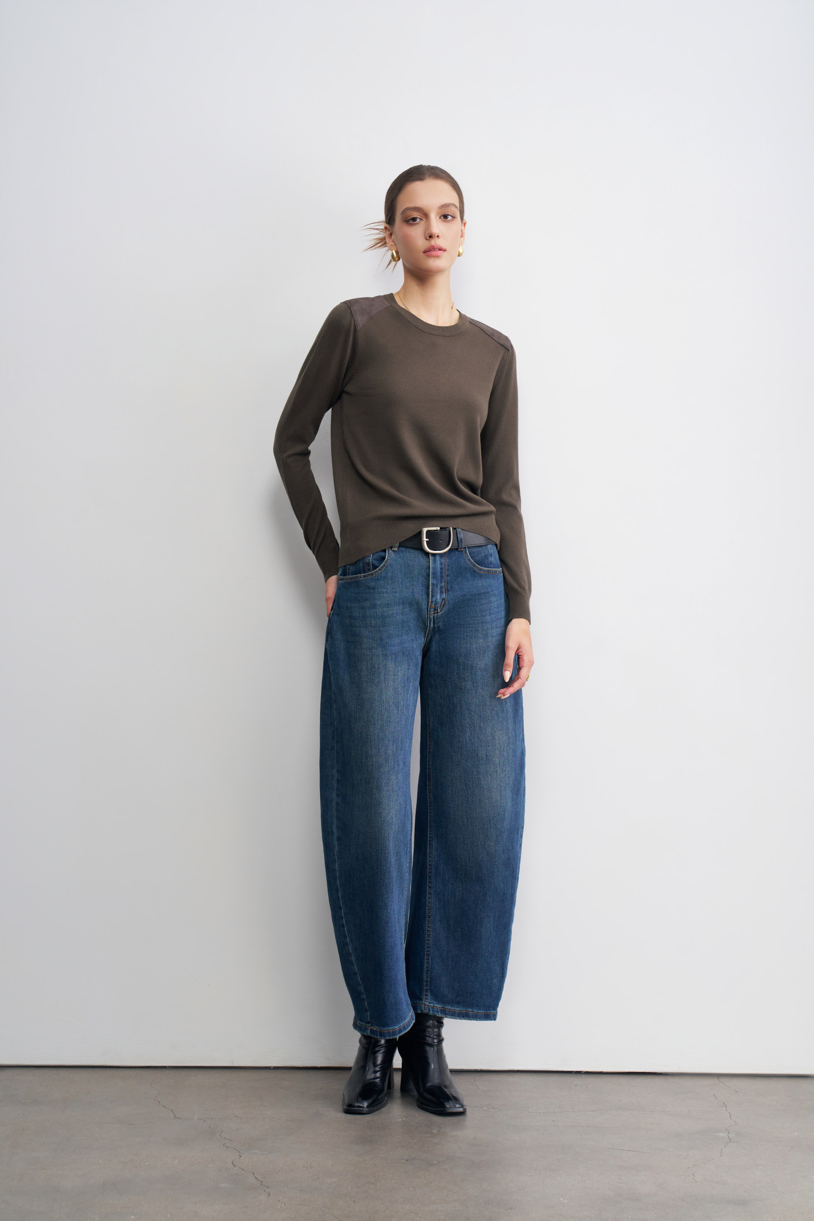 Wholesaler LARA - Long sleeve crew neck sweater
