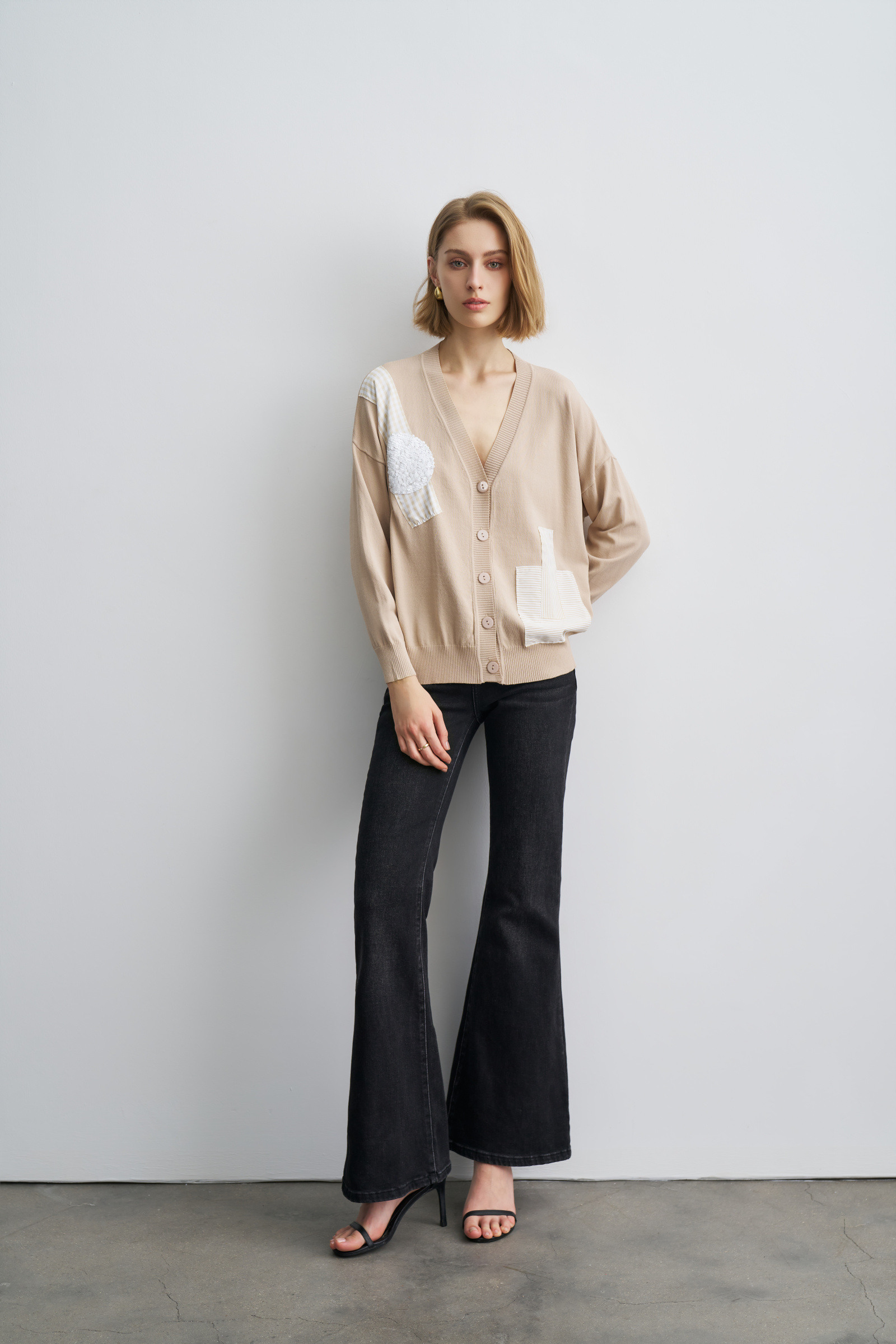 Wholesaler LARA - LONG SLEEVE CARDIGAN WITH SEQUINS
