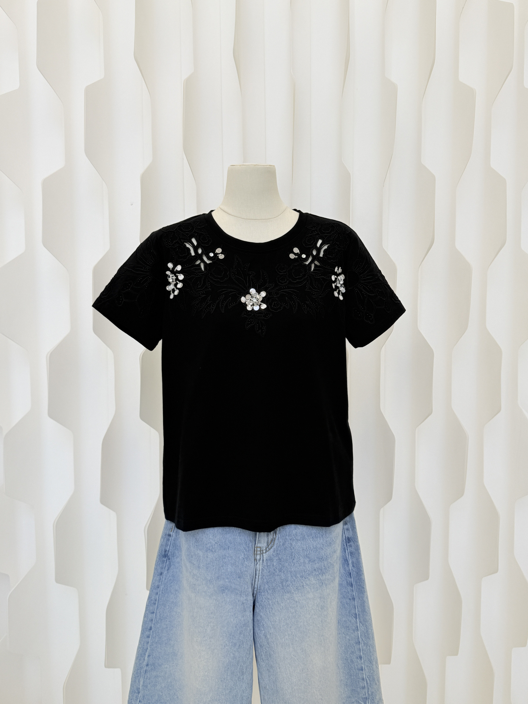 Wholesaler LARA - Short-sleeve t-shirt with sequins and floral embroidery