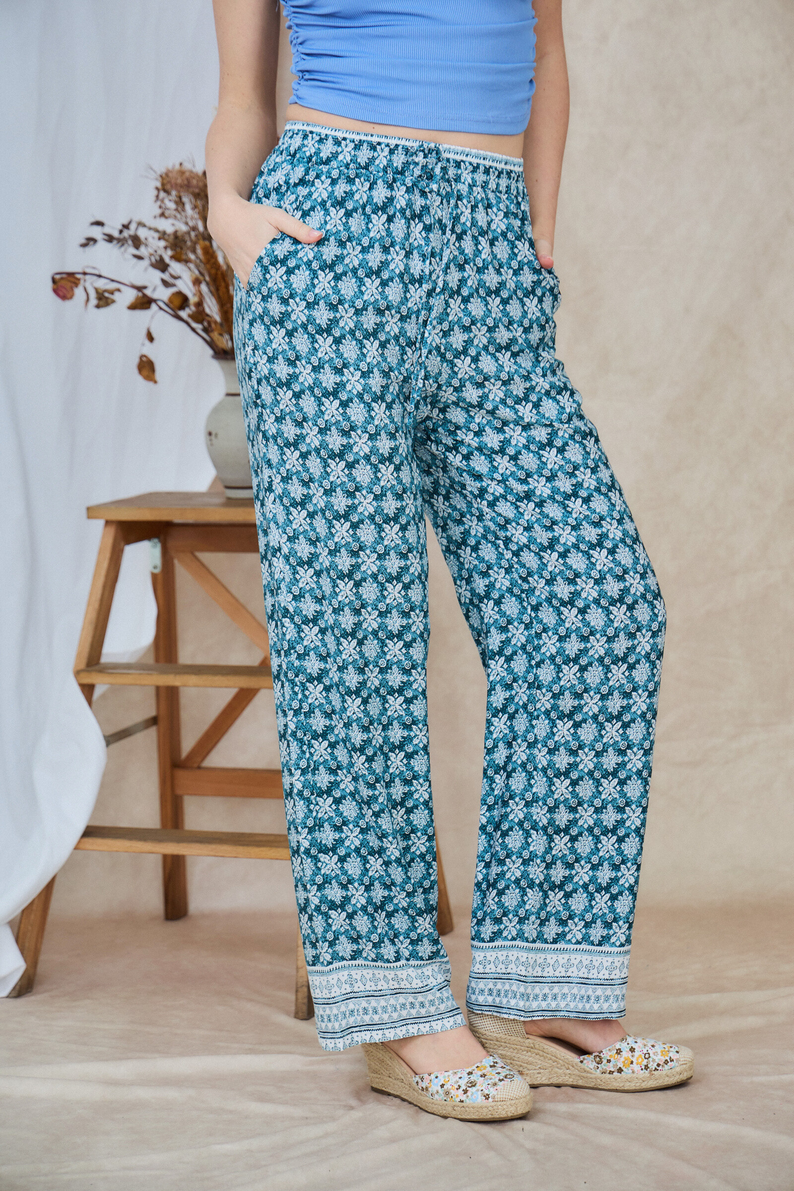 Pantalón fluido con estampado floral, corte recto con bolsillos, casual - Azul - 1 - formato grande