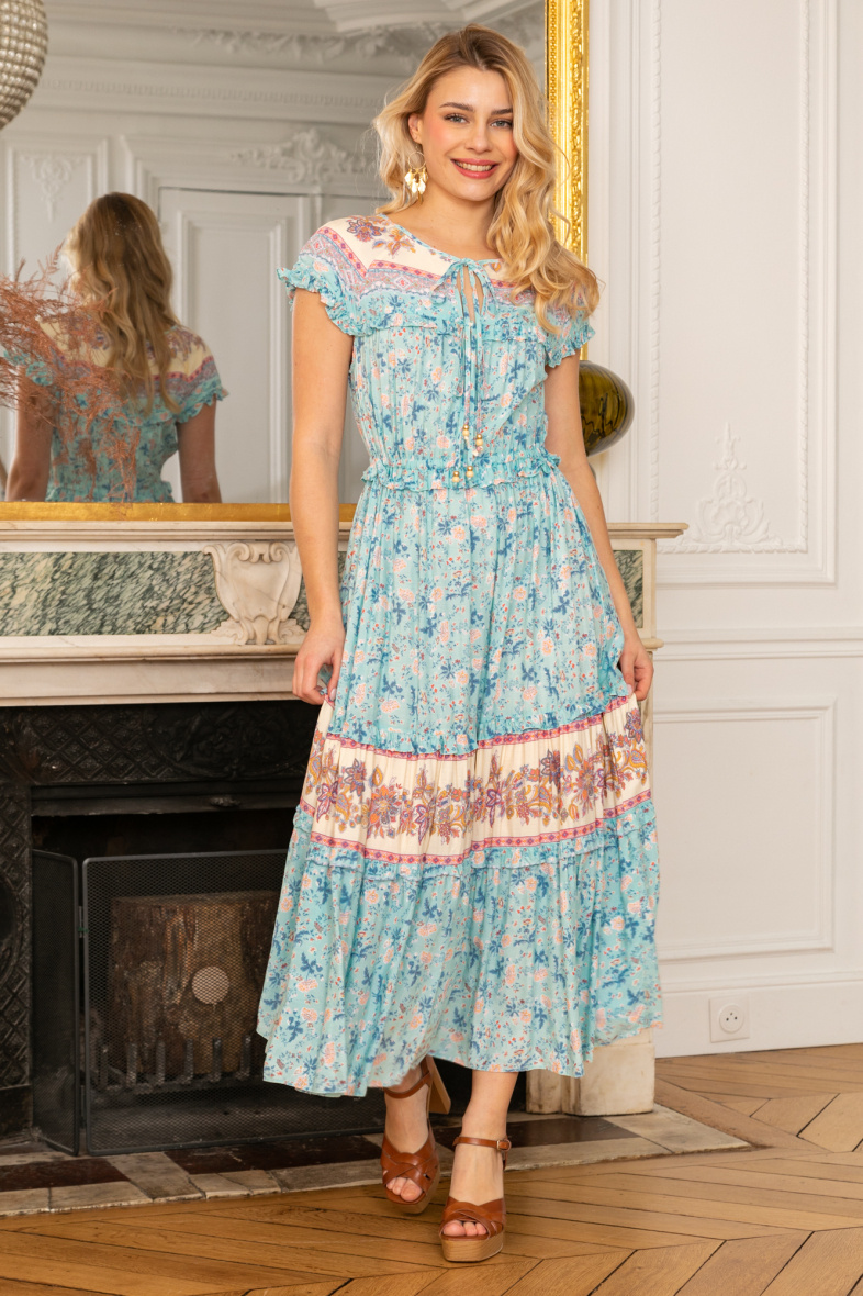 Wholesaler LAST QUEEN OUTLET - Long dress in bohemian print, cinched at the waist with cap sleeve