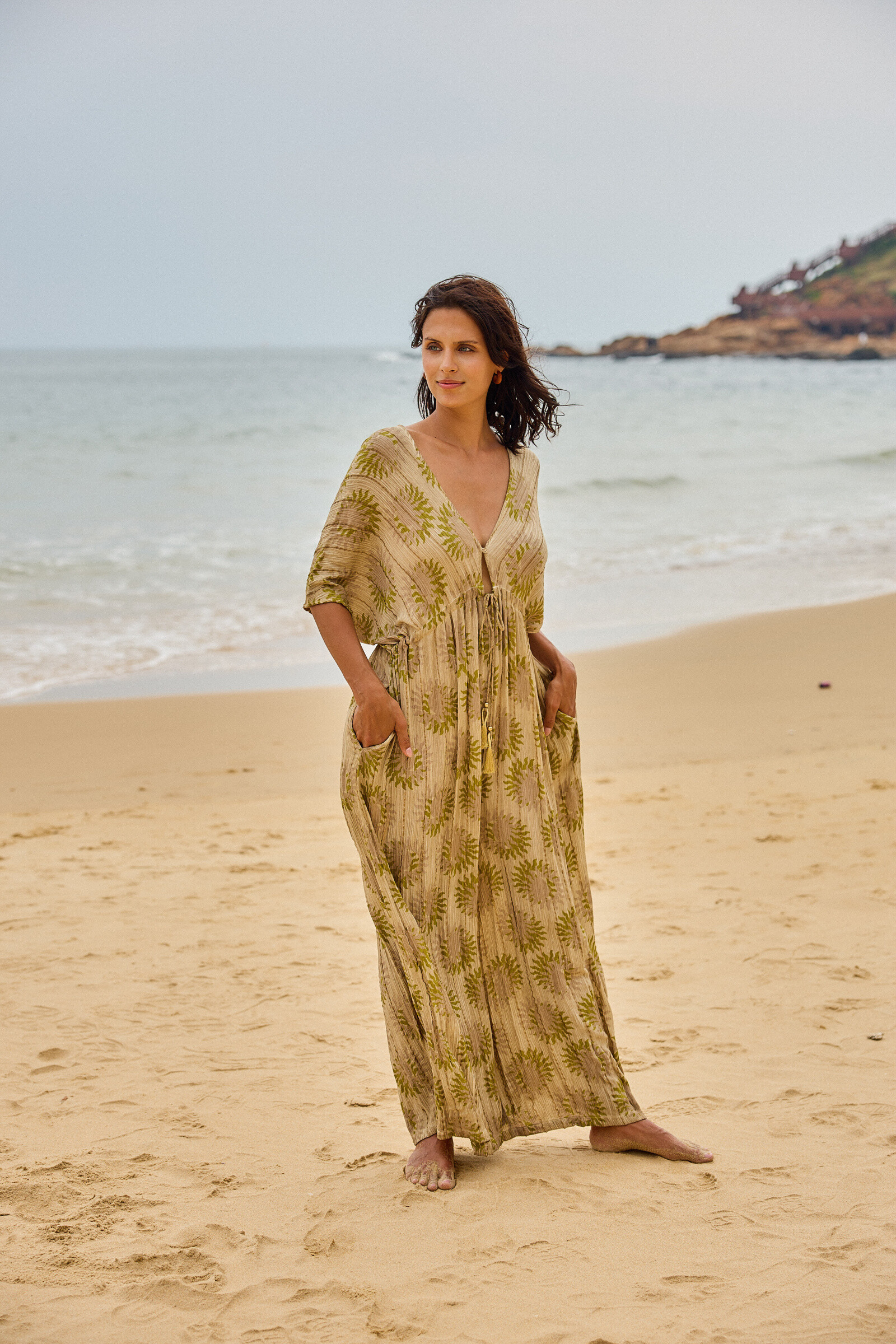 Wholesaler Last Queen - Loose bohemian jumpsuit with V neckline