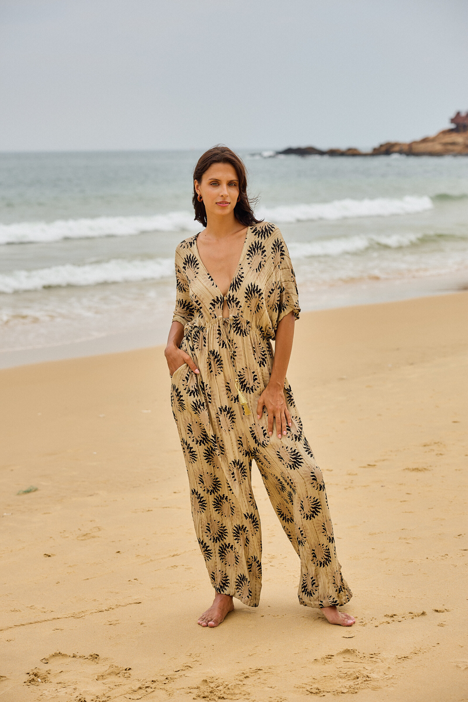 Wholesaler Last Queen - Loose bohemian jumpsuit with V neckline