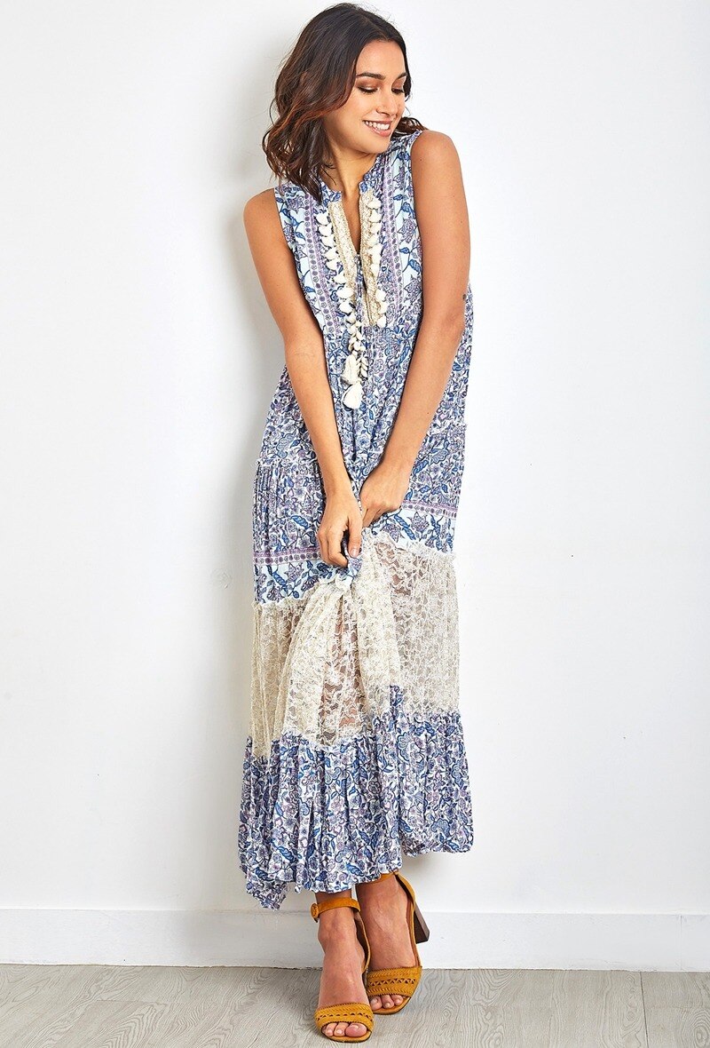 Vestido largo de estampado bohemio con pompones y encaje - Imagen principal