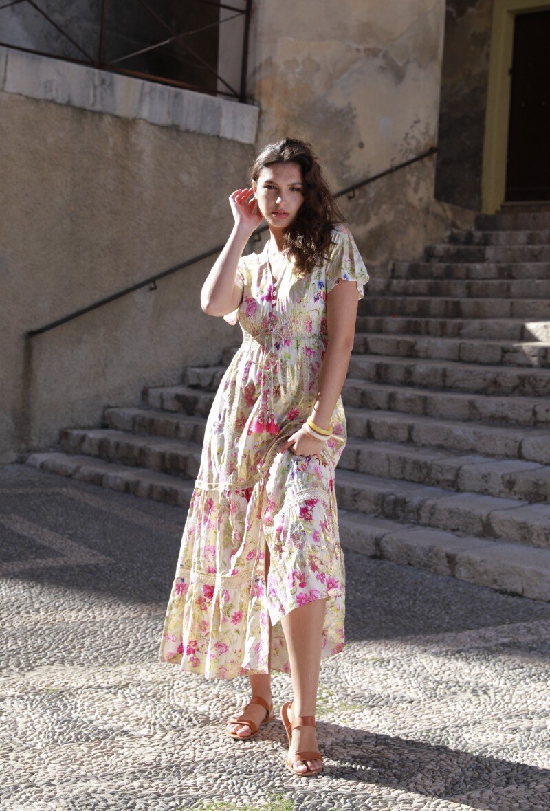 Großhändler Last Queen - Spitzenkleid mit Blumendruck und Goldeffekt