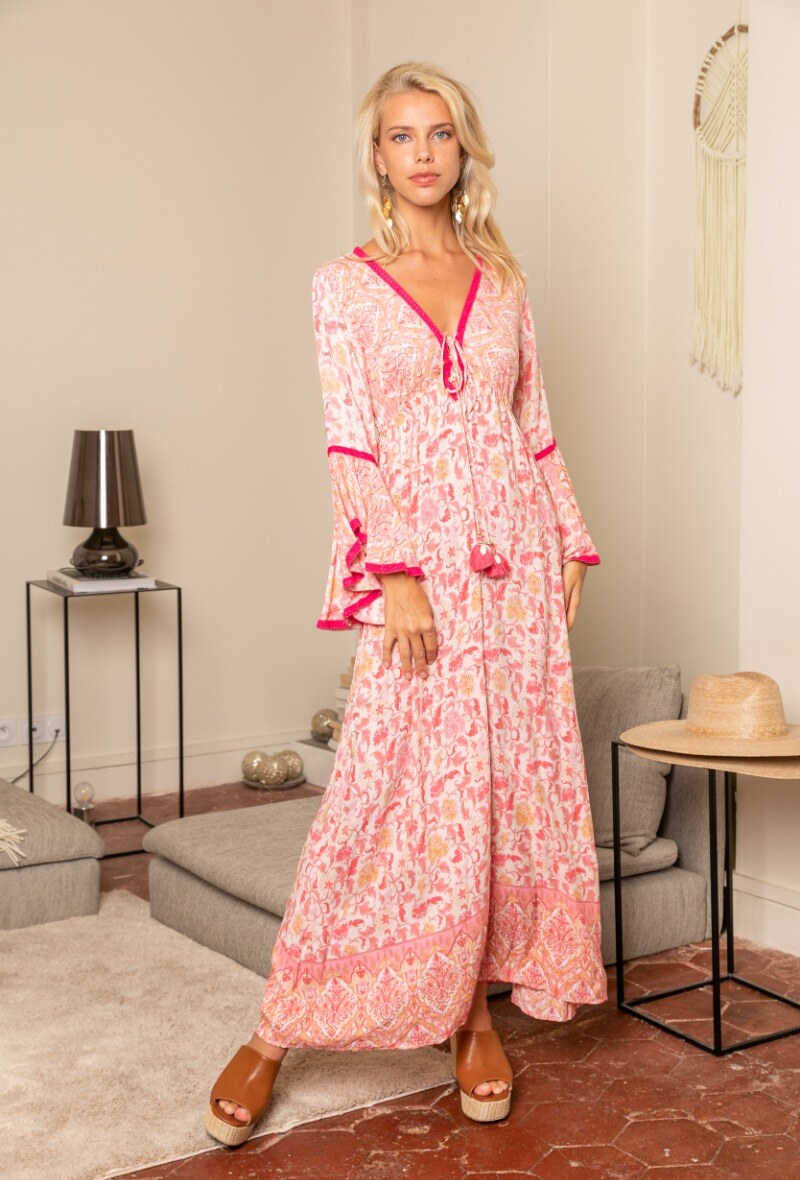 Großhändler LAST QUEEN OUTLET - Langes Bohemian-Kleid mit ausgestellten Ärmeln und V-Ausschnitt