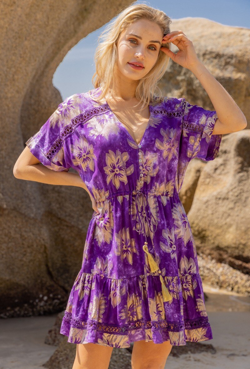 Großhändler LAST QUEEN OUTLET - Halblanges Kleid mit Vergoldungseffekt bedruckt, V-Ausschnitt vorne geknöpft