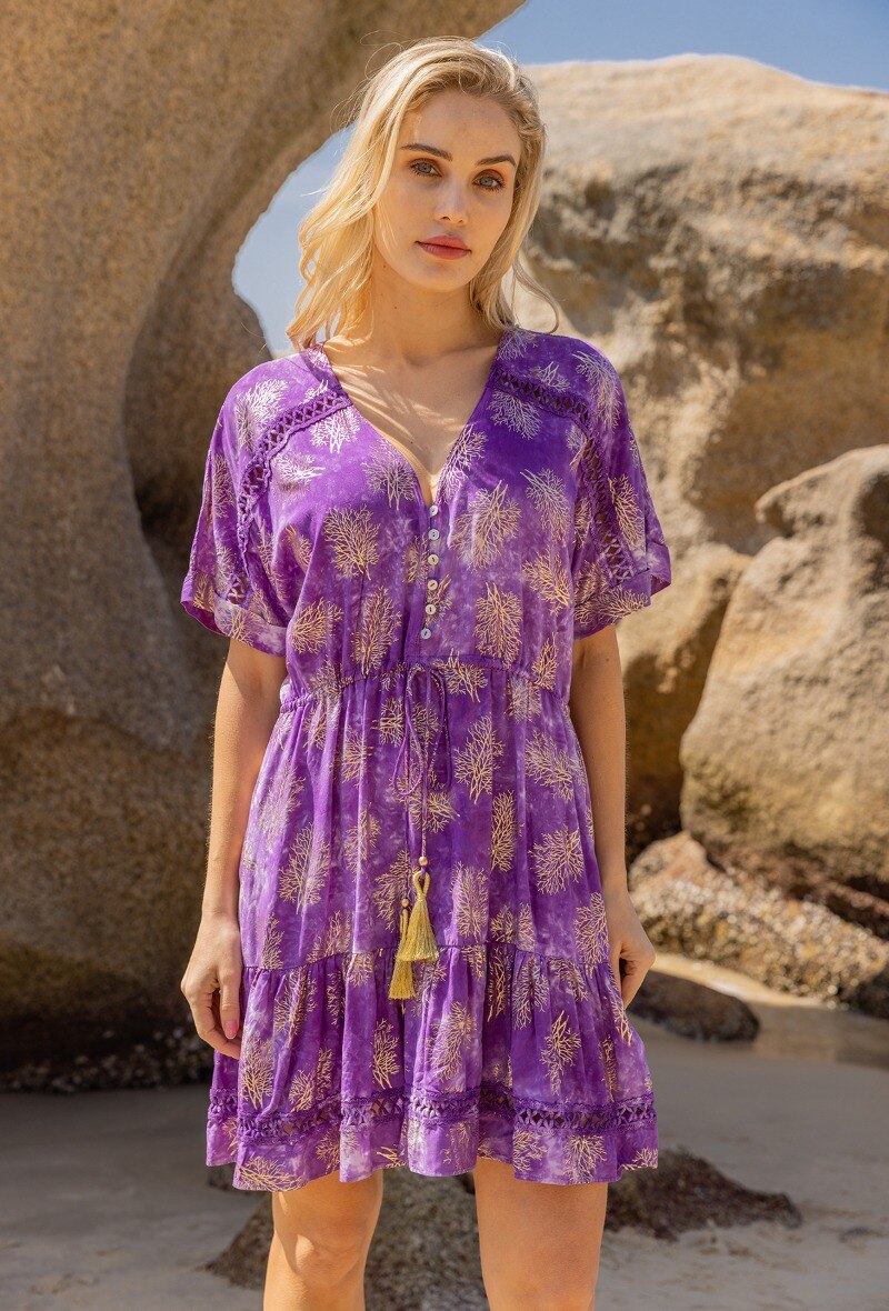 Mayorista LAST QUEEN OUTLET - Vestido midi estampado con efecto dorado, escote en pico abotonado al frente