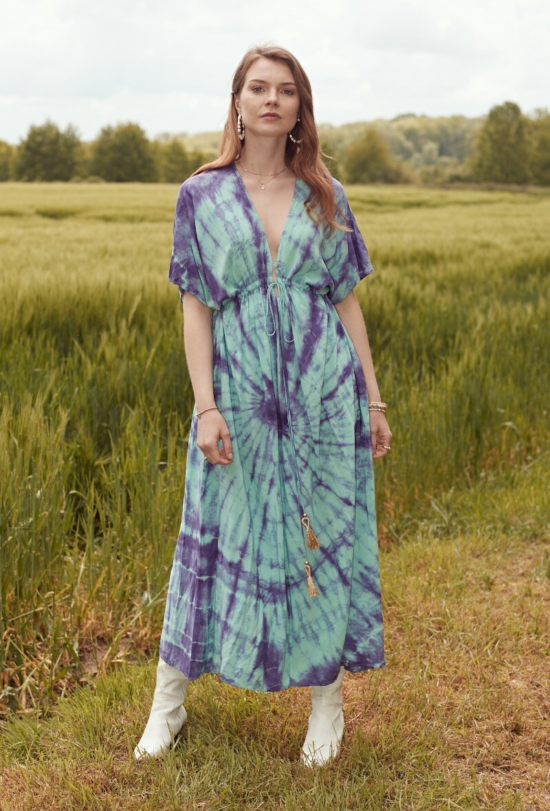 Wholesaler LAST QUEEN OUTLET - Flowing tie-dye flared dress, V-neck with tightening at the waist