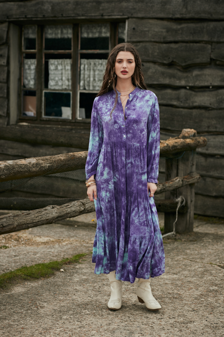Grossista LAST QUEEN OUTLET - Abito camicia sbiadito, con bottoni davanti e arricciature
