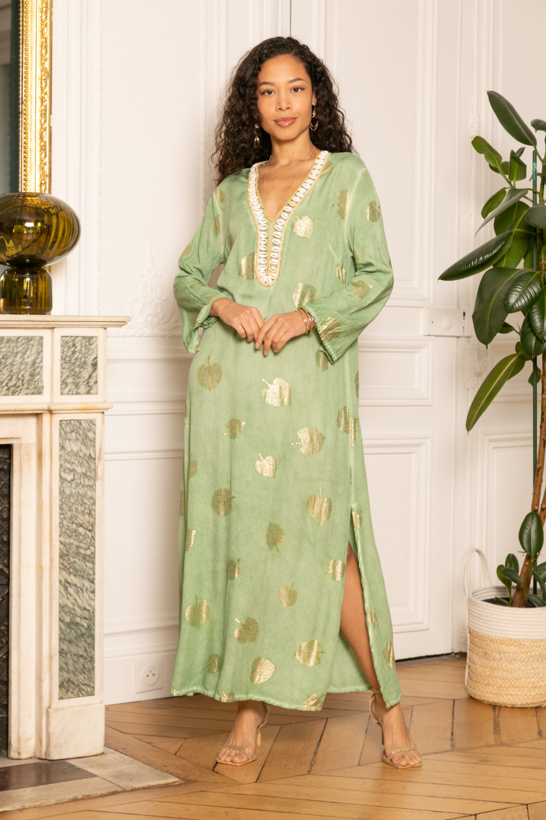 Großhändler Last Queen - Langes Kleid, von Hand mit Muscheln bestickt und mit Vergoldungseffekt bedruckt