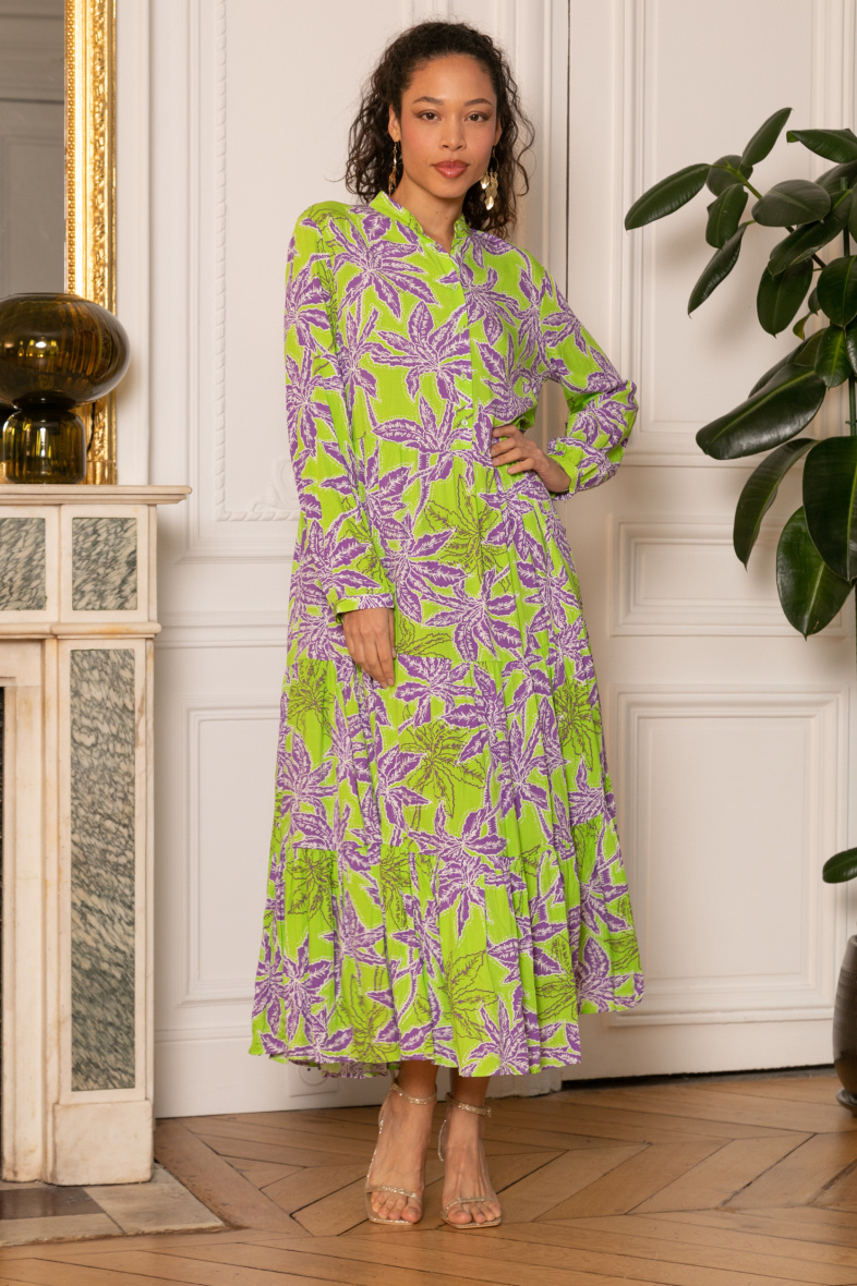 Grossista Last Queen - Abito camicia con stampa floreale, arricciato e scollo a V con bottoni