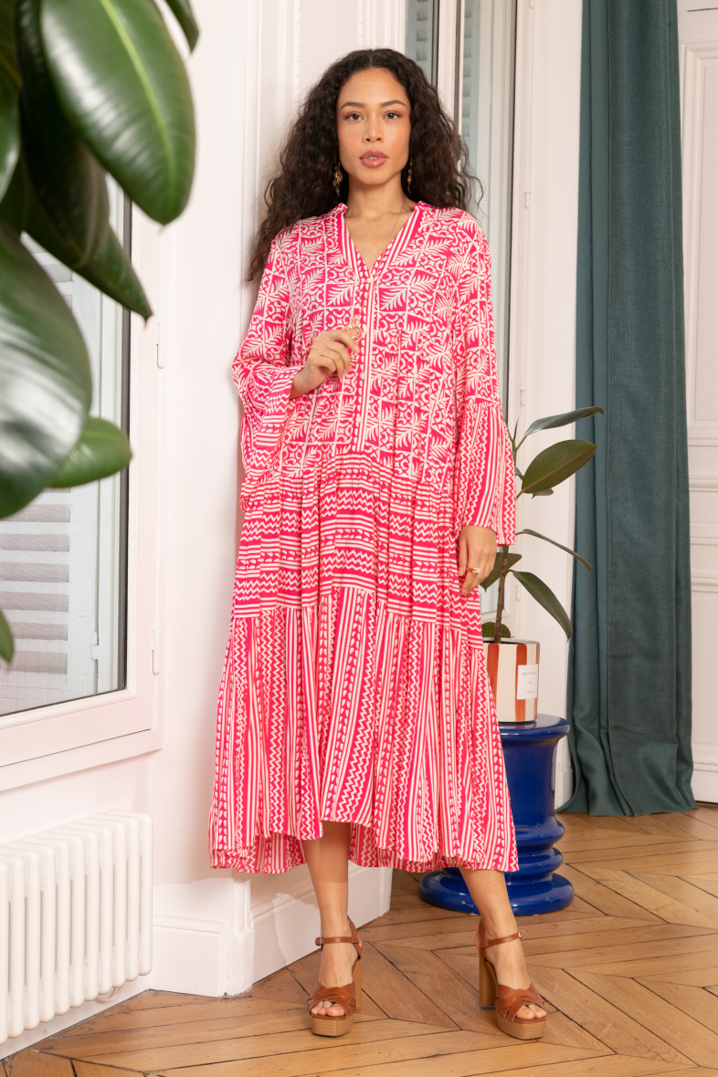 Wholesaler Last Queen - Long printed flared cut dress, buttoned in front with v-neck