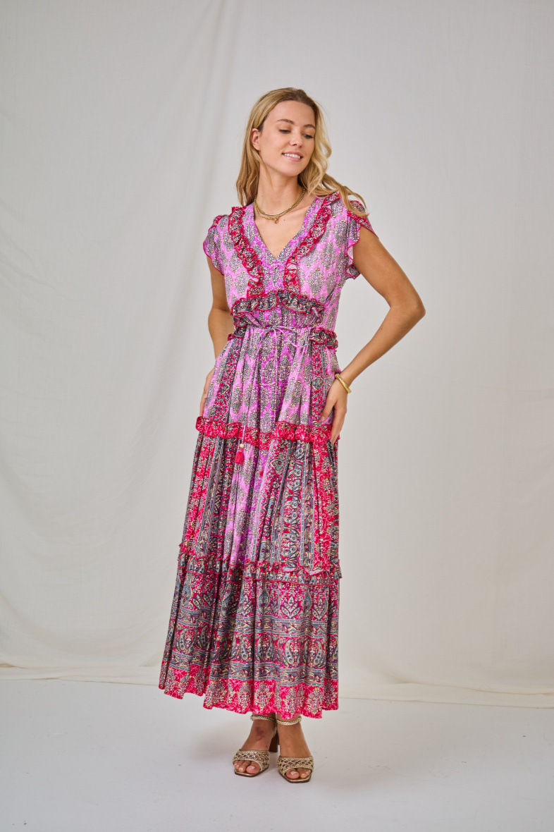 Wholesaler LAST QUEEN OUTLET - Long ruffled and flared dress with bohemian print and LUREX.