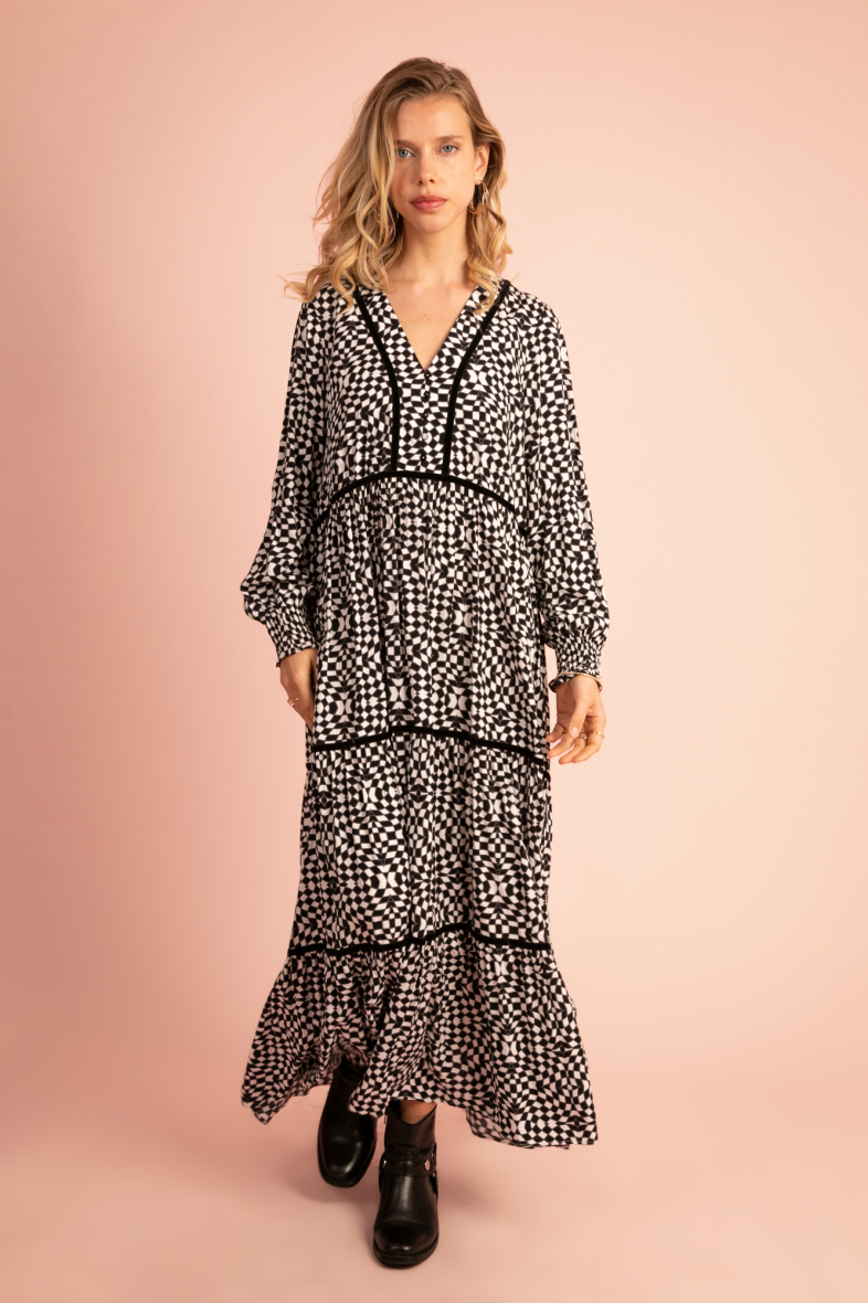 Wholesaler LAST QUEEN OUTLET - Bohemian print V-neck maxi long dress with invisible pocket