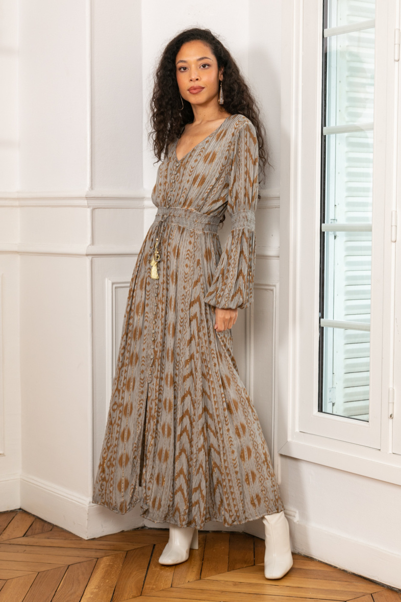 Grossiste Last Queen - Robe longue imprimée  avec Lurex , boutonnée devant avec manches ballons