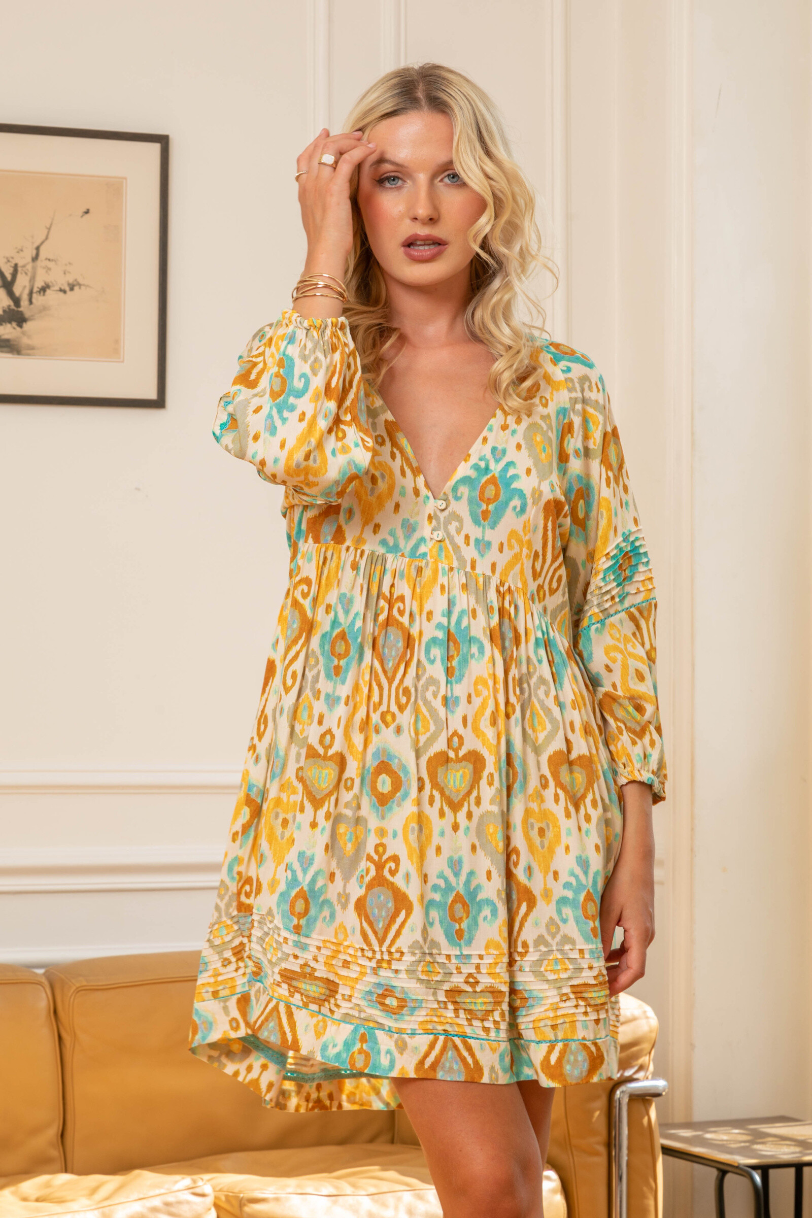 Wholesaler Last Queen - Mid-length printed dress, balloon sleeves and V-neck, flared cut
