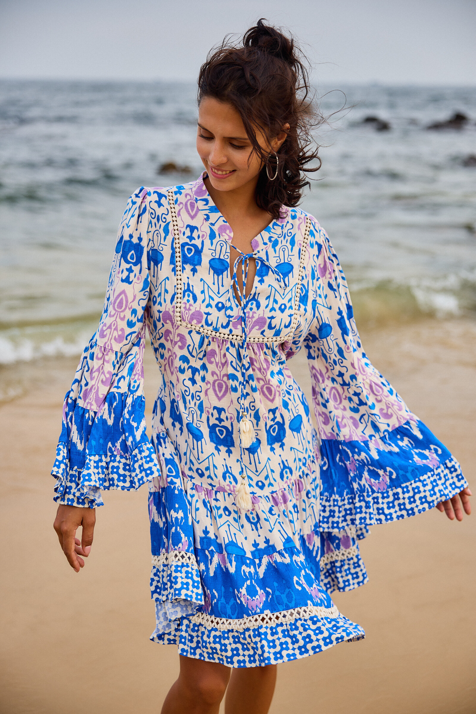 Grossiste Last Queen - Robe mi-longue à imprimé ethnique avec Lurex , coupe évasée