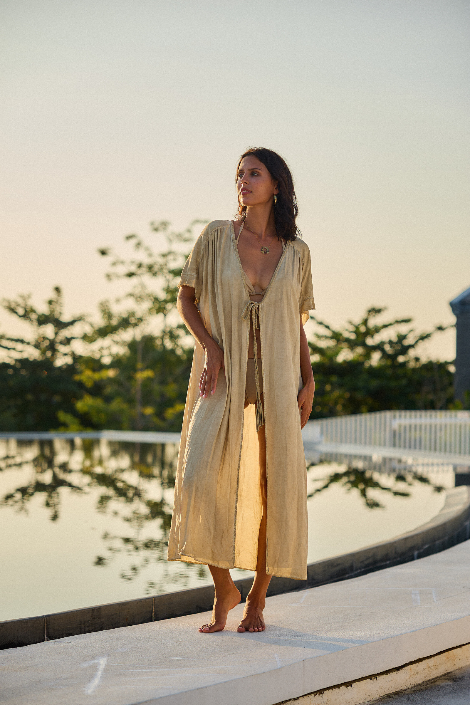 Grossiste Last Queen - Robe kimono style délavé ,  coupe évasée avec liens à nouer