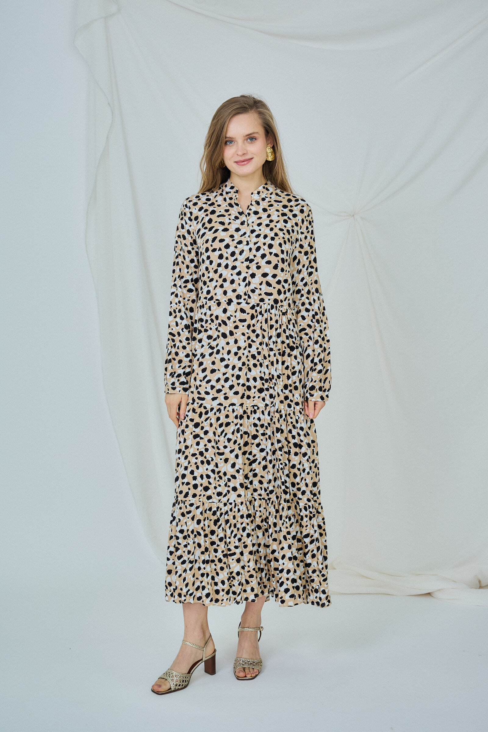 Mayorista LAST QUEEN OUTLET - Vestido largo estilo camisero estampado, corte holgado y frunces