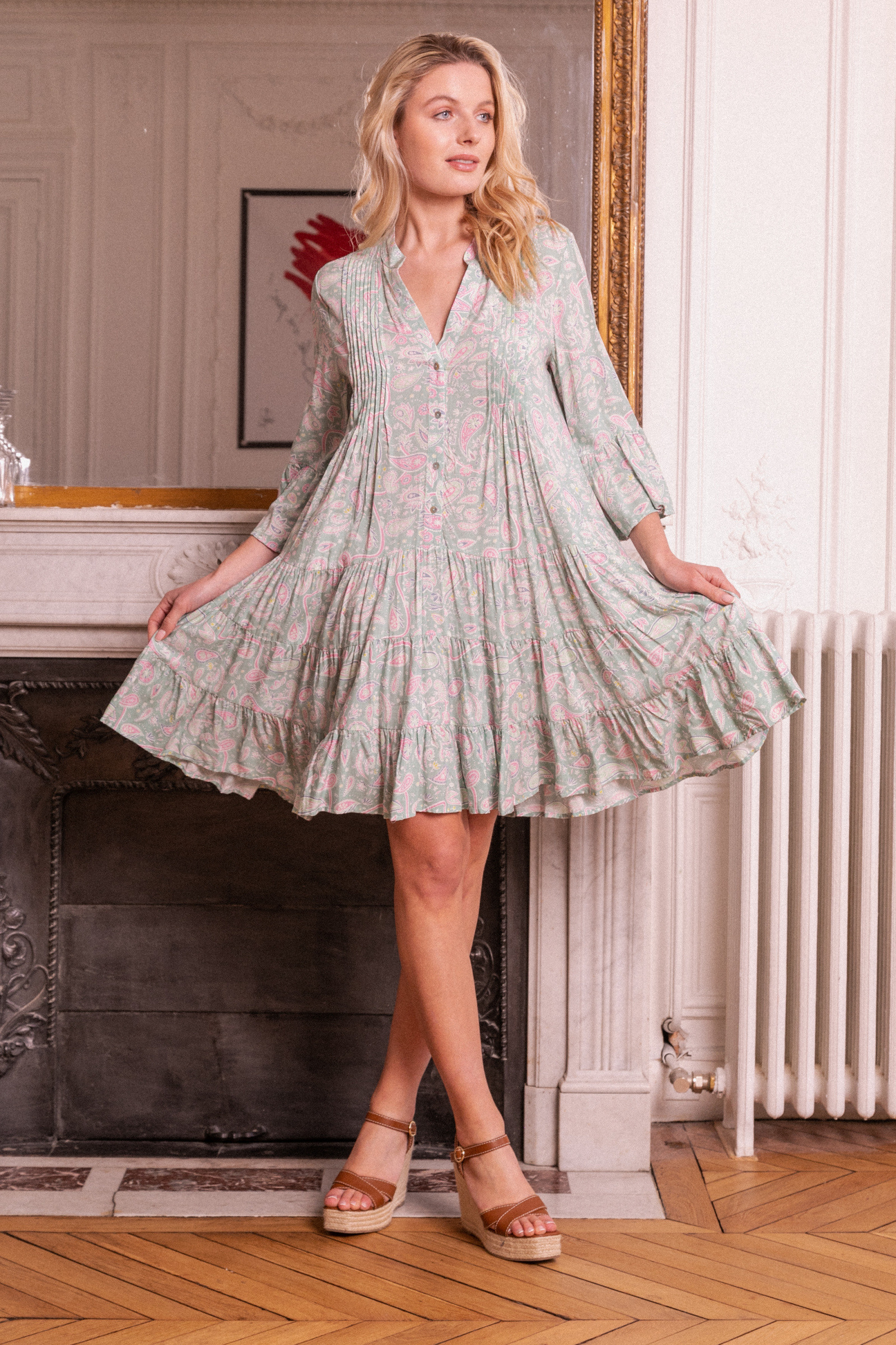 Grossiste Last Queen - Robe mi-longue style tunique évasée, à imprimé Paisley