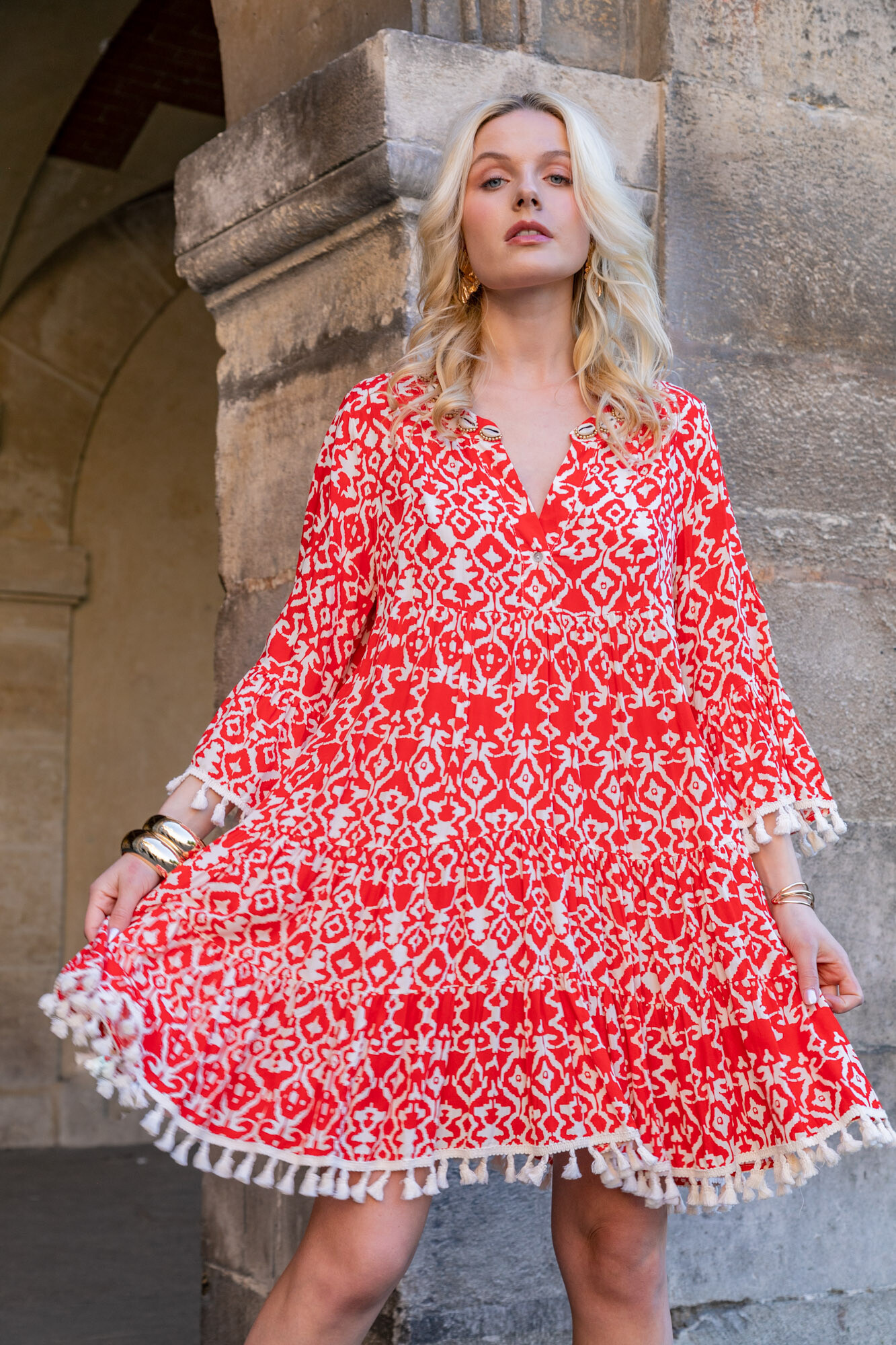 Mayorista Last Queen - Vestido medio con estampado étnico y bordados de mariscos
