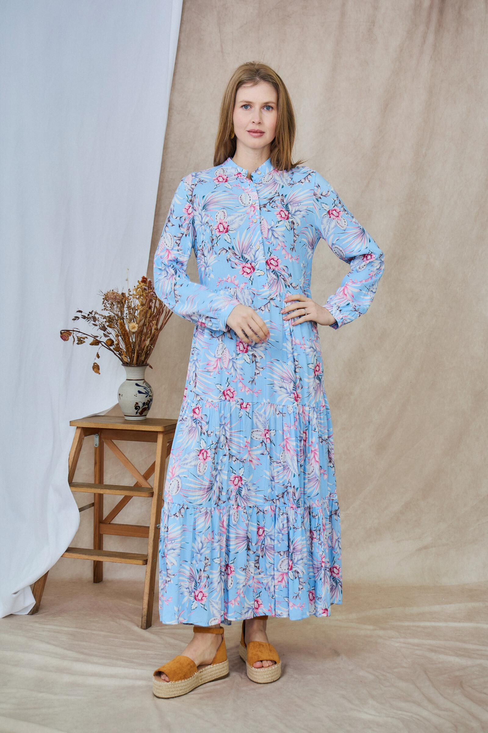Mayorista LAST QUEEN OUTLET - Vestido largo estilo camisero estampado, corte holgado y frunces