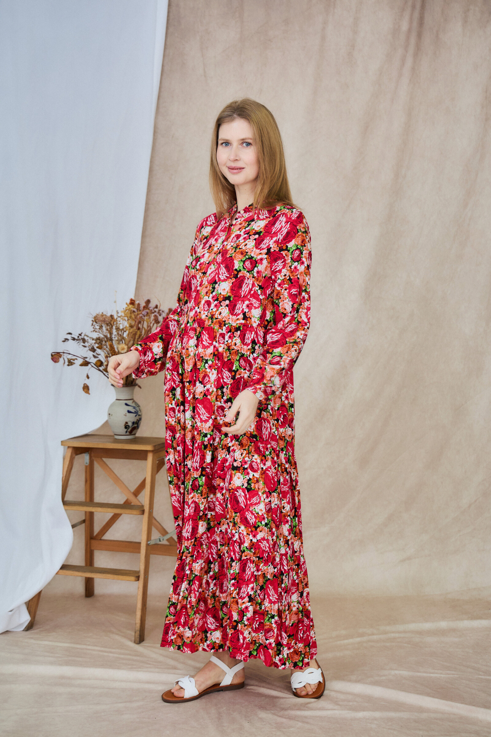Vestido largo estilo camisero estampado, corte holgado y frunces - Rojo - 5 - formato grande