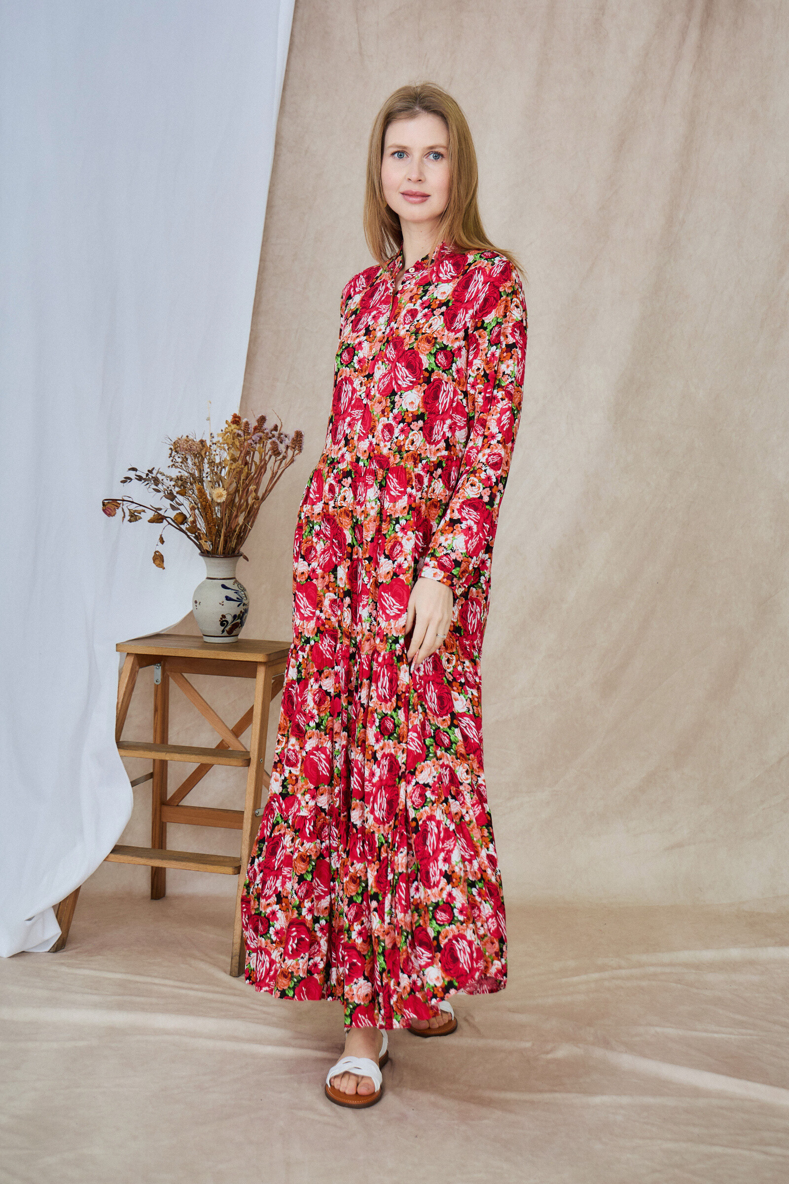 Vestido largo estilo camisero estampado, corte holgado y frunces - Rojo - 1 - formato grande