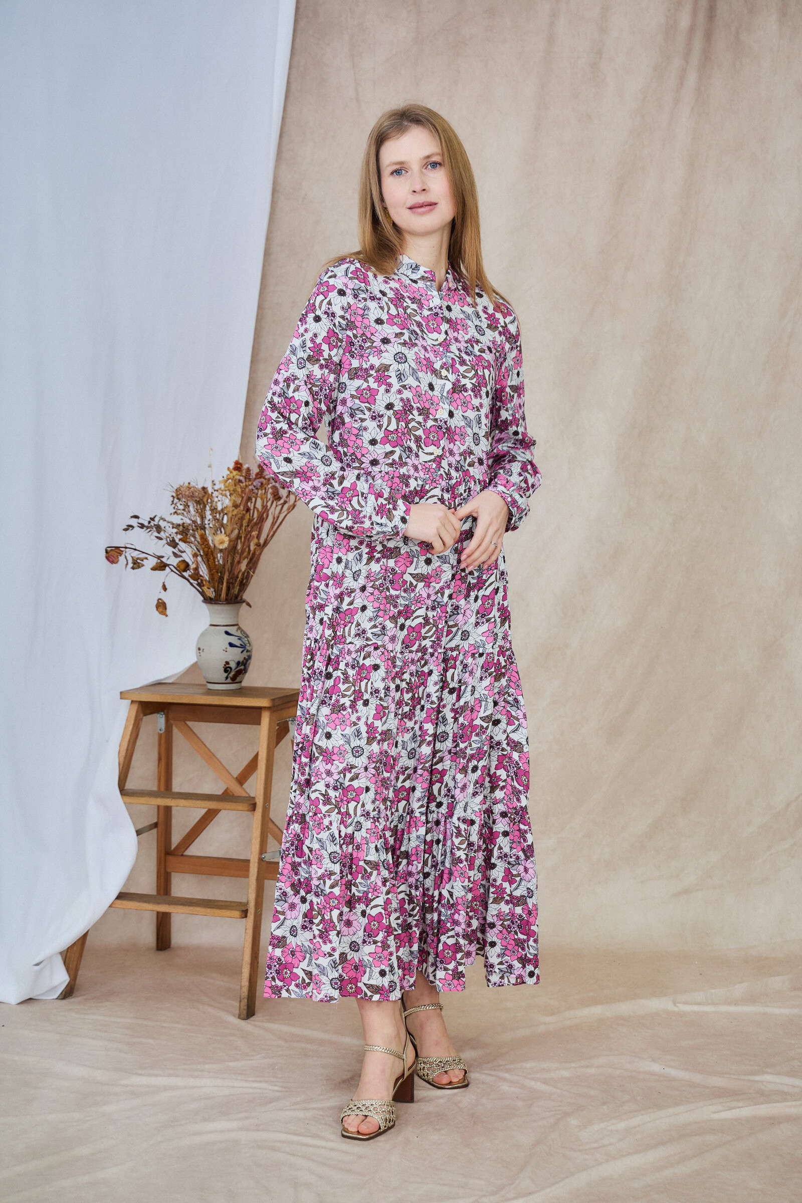 Vestido largo estilo camisero estampado, corte holgado y frunces - Púrpura - 1 - formato grande