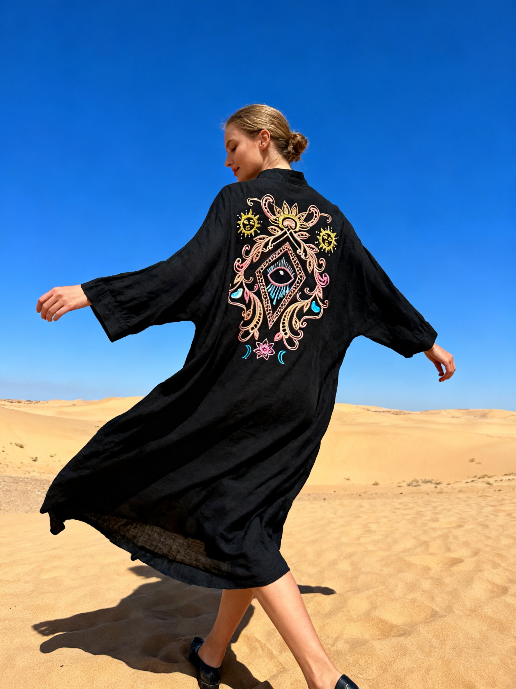 Wholesaler Last Queen - Flowy long dress with openwork embroidery, shirt style, buttoned front