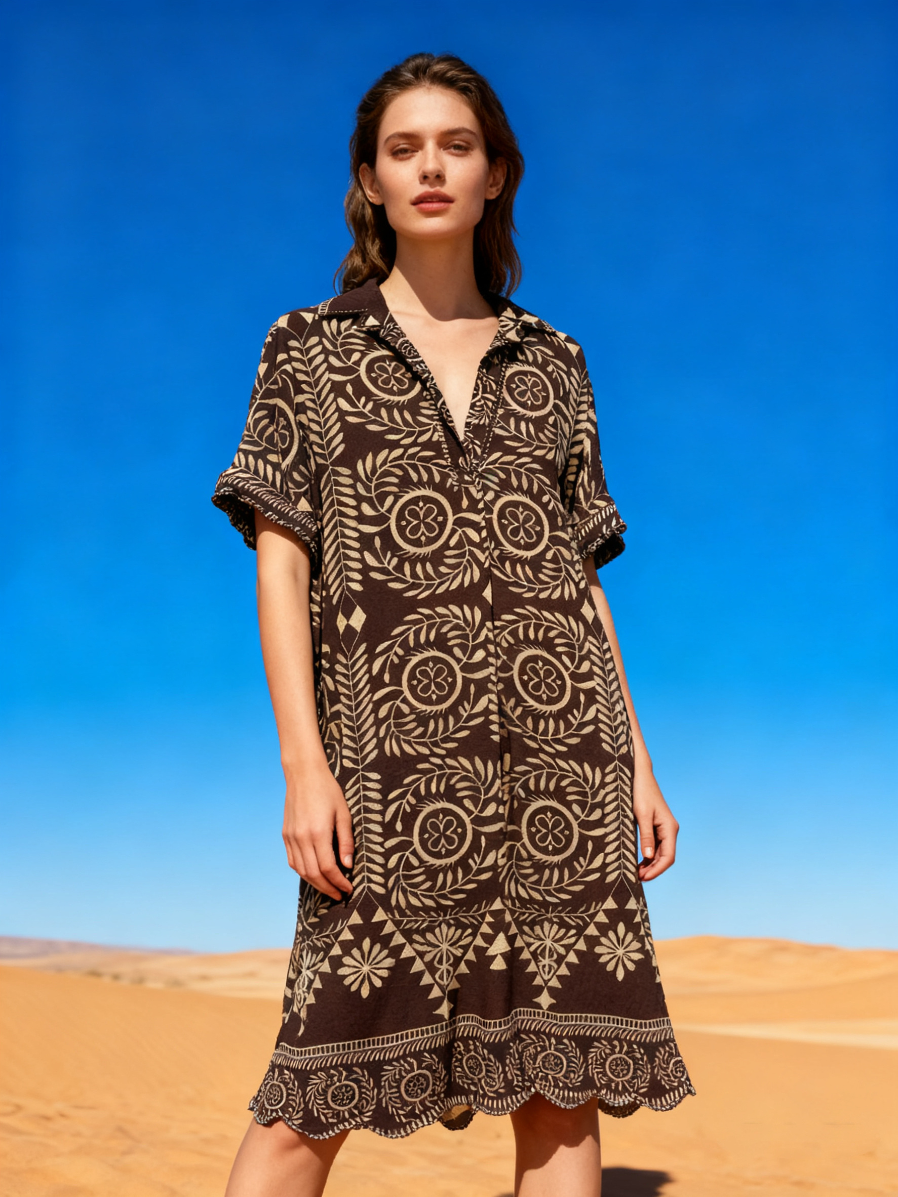 Wholesaler Last Queen - Printed tunic dress, V-neck, flared cut with hidden pockets