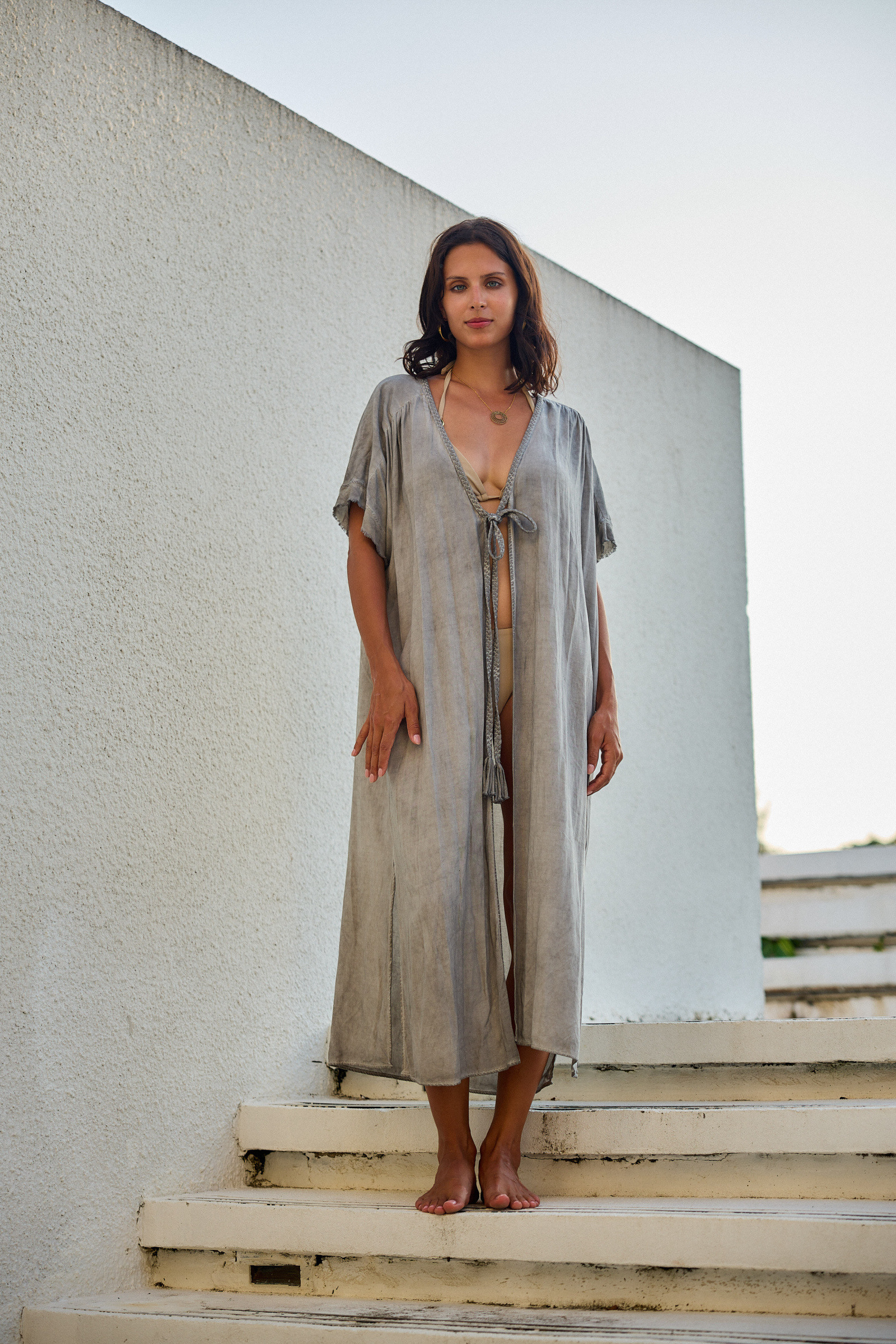 Grossiste Last Queen - Robe kimono style délavé ,  coupe évasée avec liens à nouer