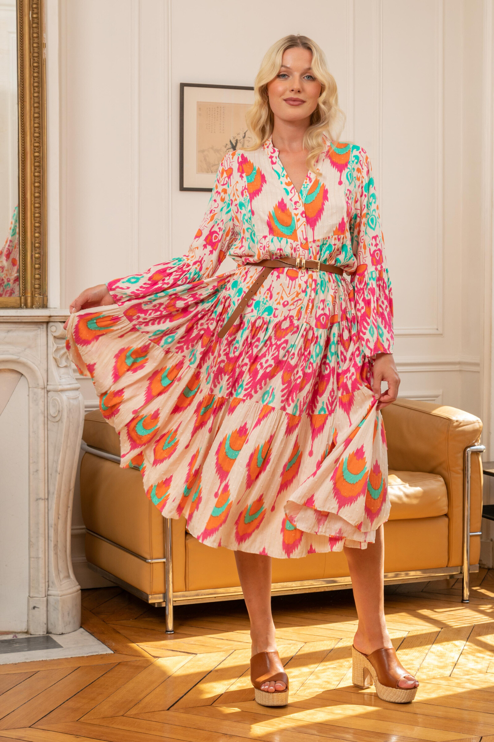 Grossiste Last Queen - Robe longue texturée à imprimé avec ethnique  ,coupe évasée avce fronces,