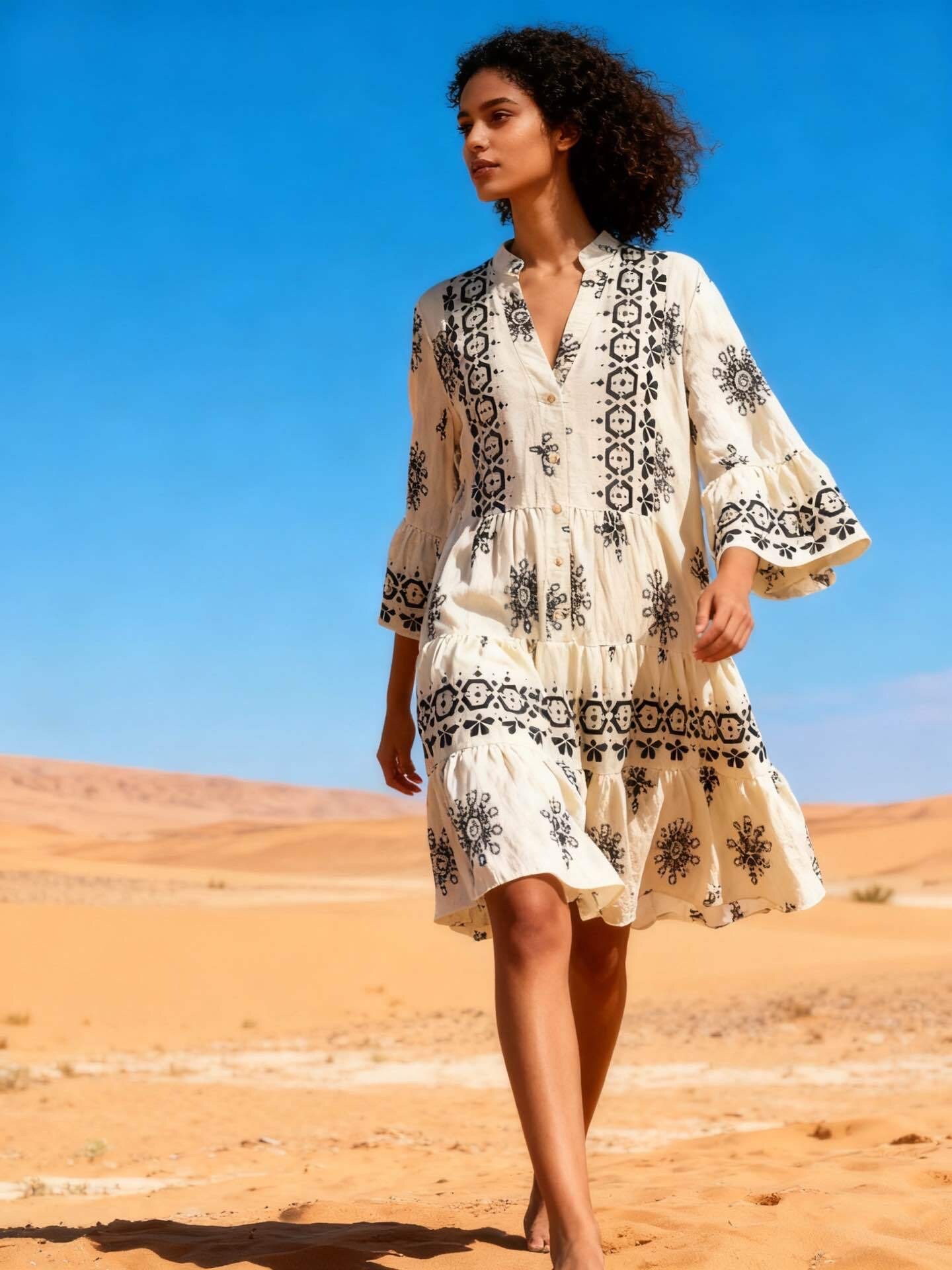 Wholesaler Last Queen - Flowy printed tunic dress, buttoned front with V-neck, flared cut