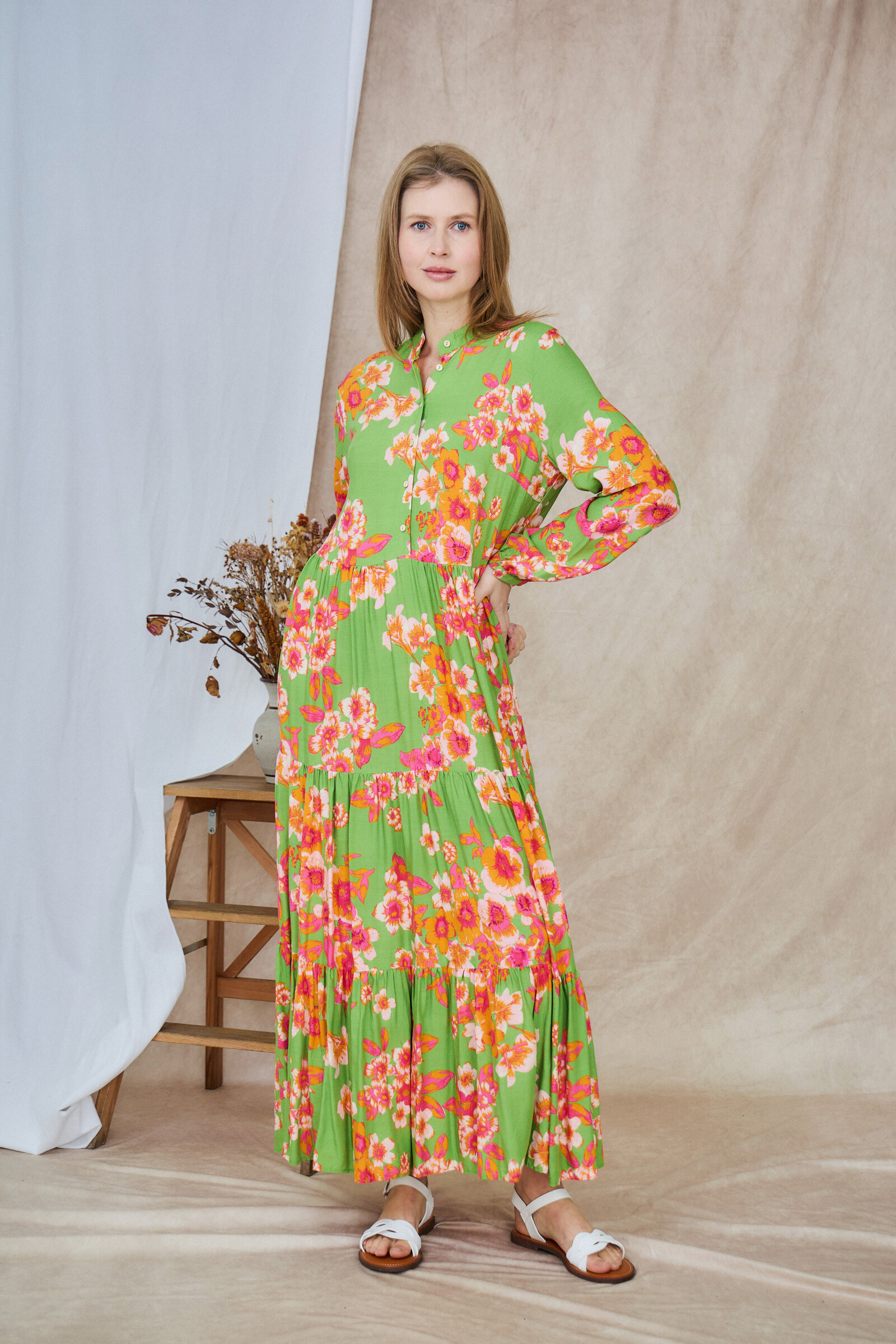 Mayorista LAST QUEEN OUTLET - Vestido largo estilo camisero estampado, corte holgado y frunces