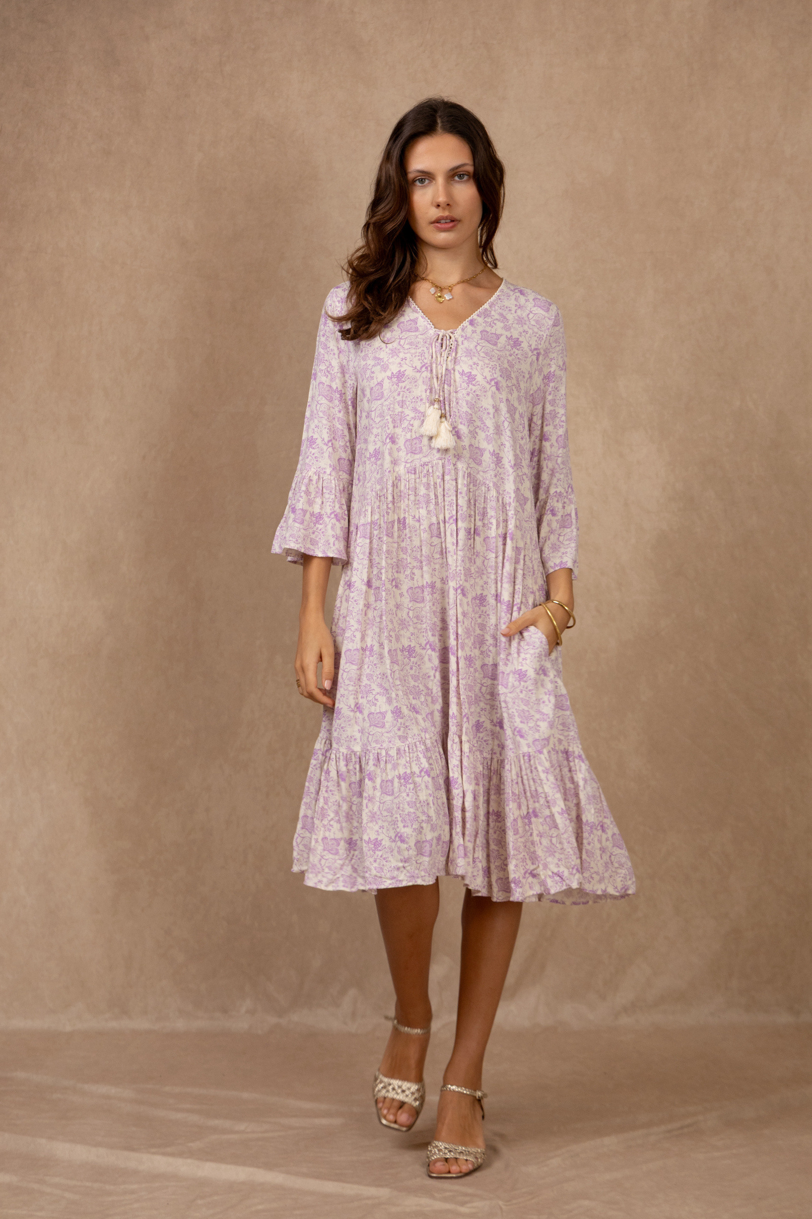 Mayorista Last Queen - Vestido con estampado floral, cuello en V anudado, mangas acampanadas