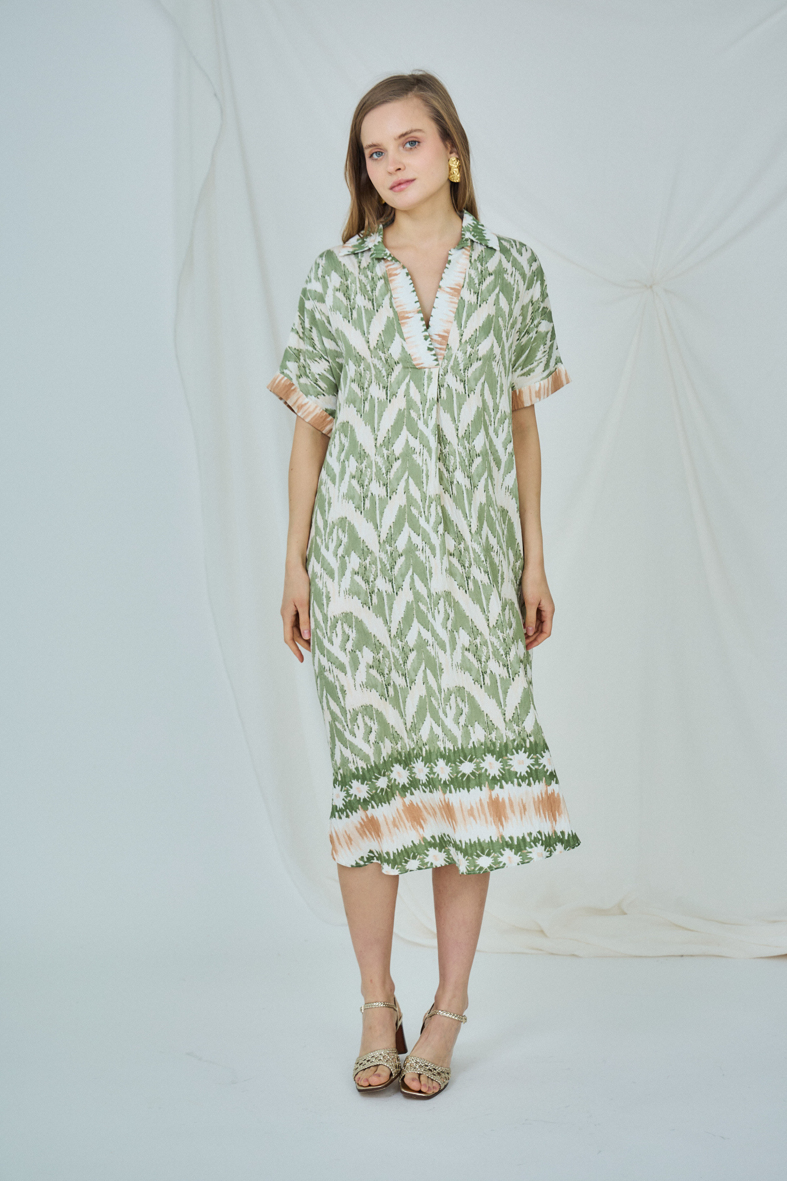 Wholesaler Last Queen - Printed shirt dress, flared cut with shirt collar