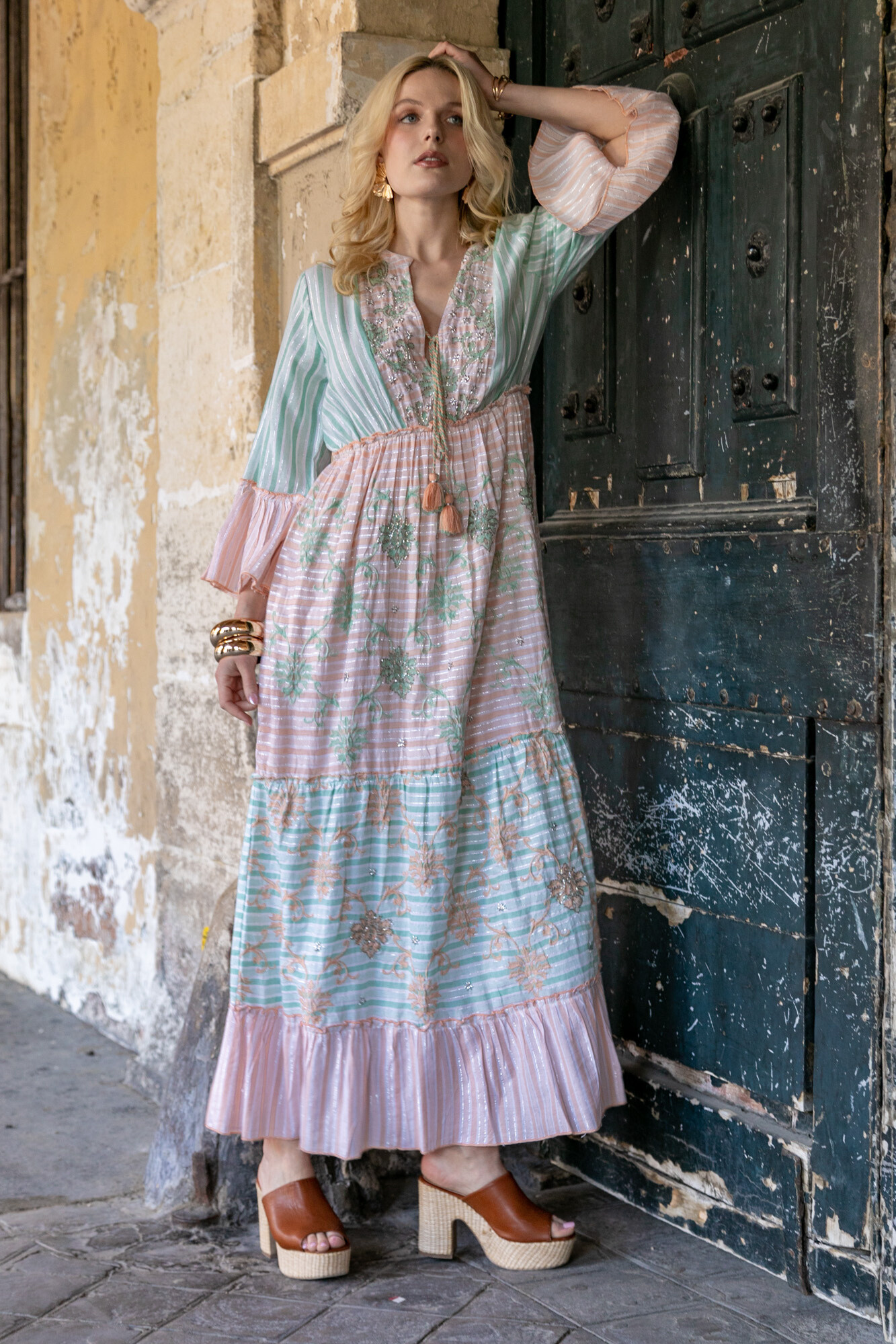 Großhändler Last Queen - Langes Strassstickkleid, Bi-Farben