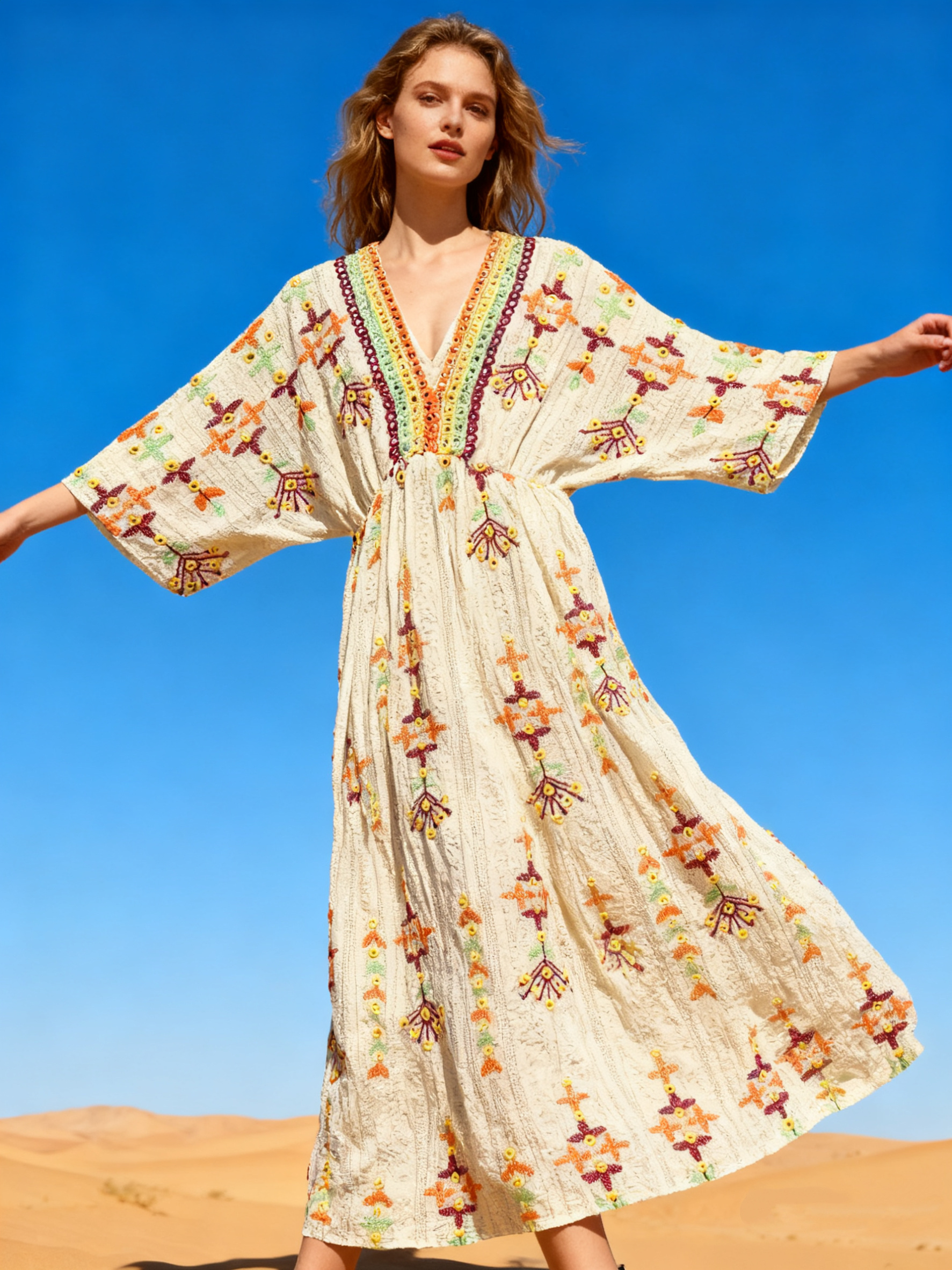 Wholesaler Last Queen - Long lace and embroidered dress, V-neck with lining