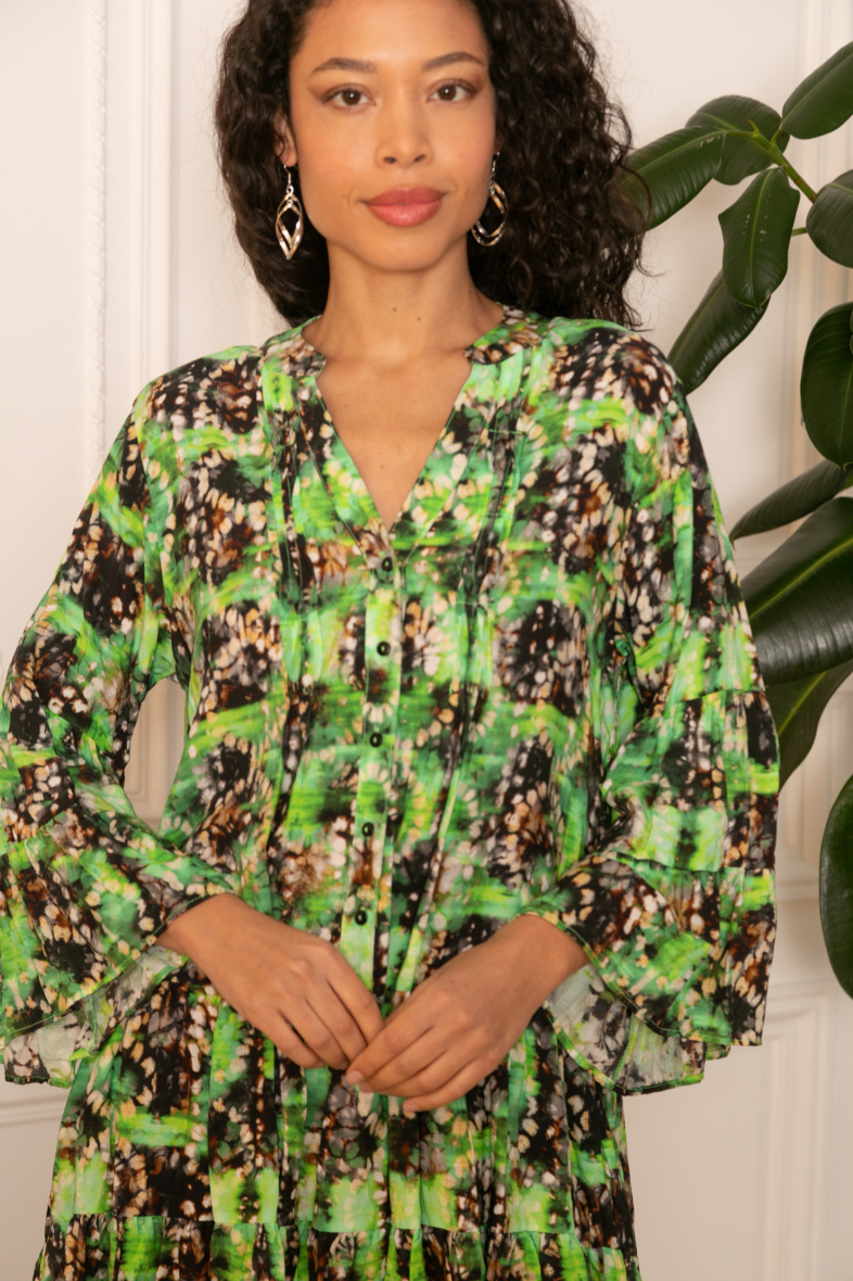 Grossiste Last Queen - Robe tunique à imprimé  boutonnée devant , coupe évasée avec fronces