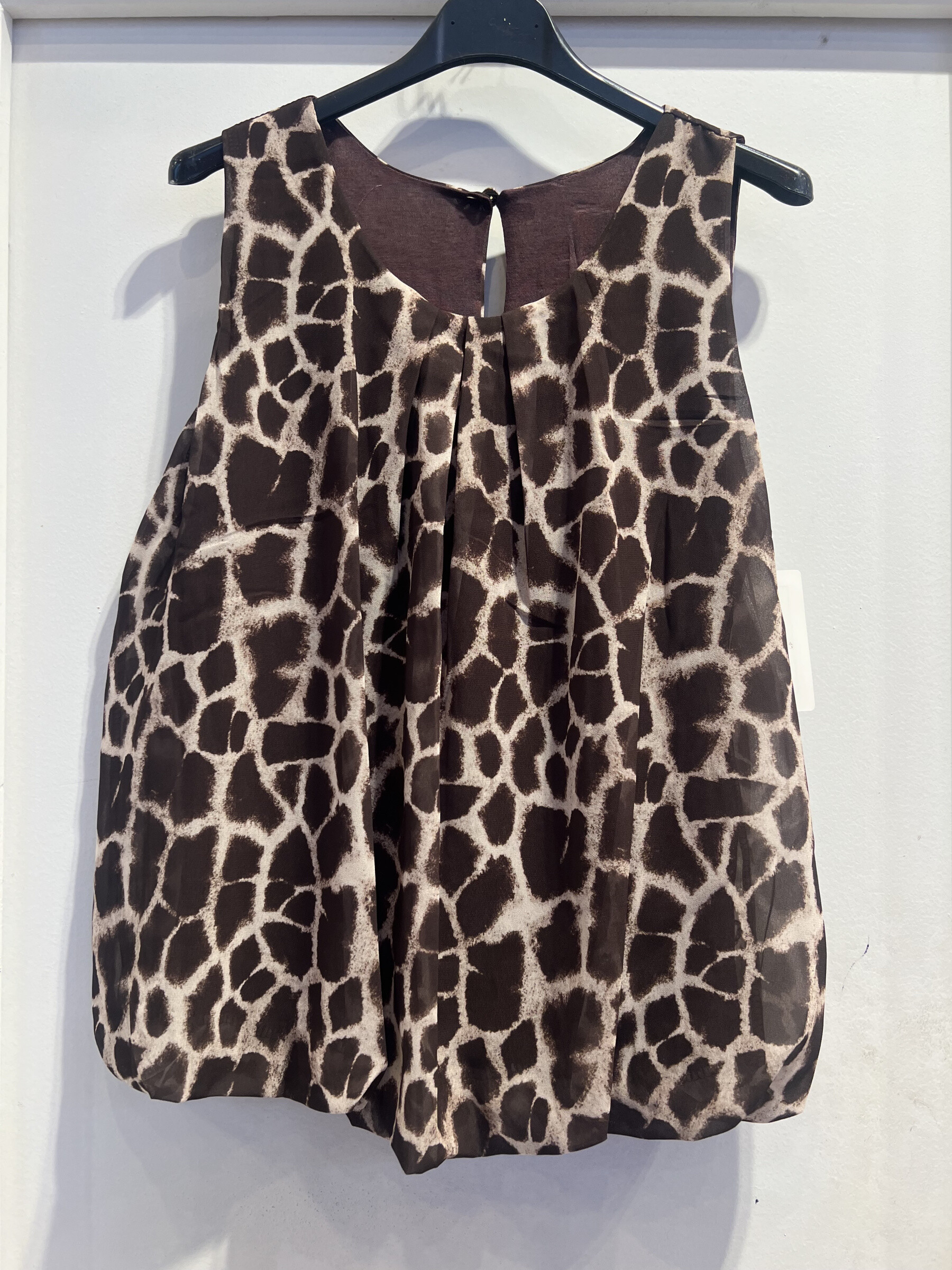 Grossiste LATINO - Blouse sans manches imprimé, girafe choco
