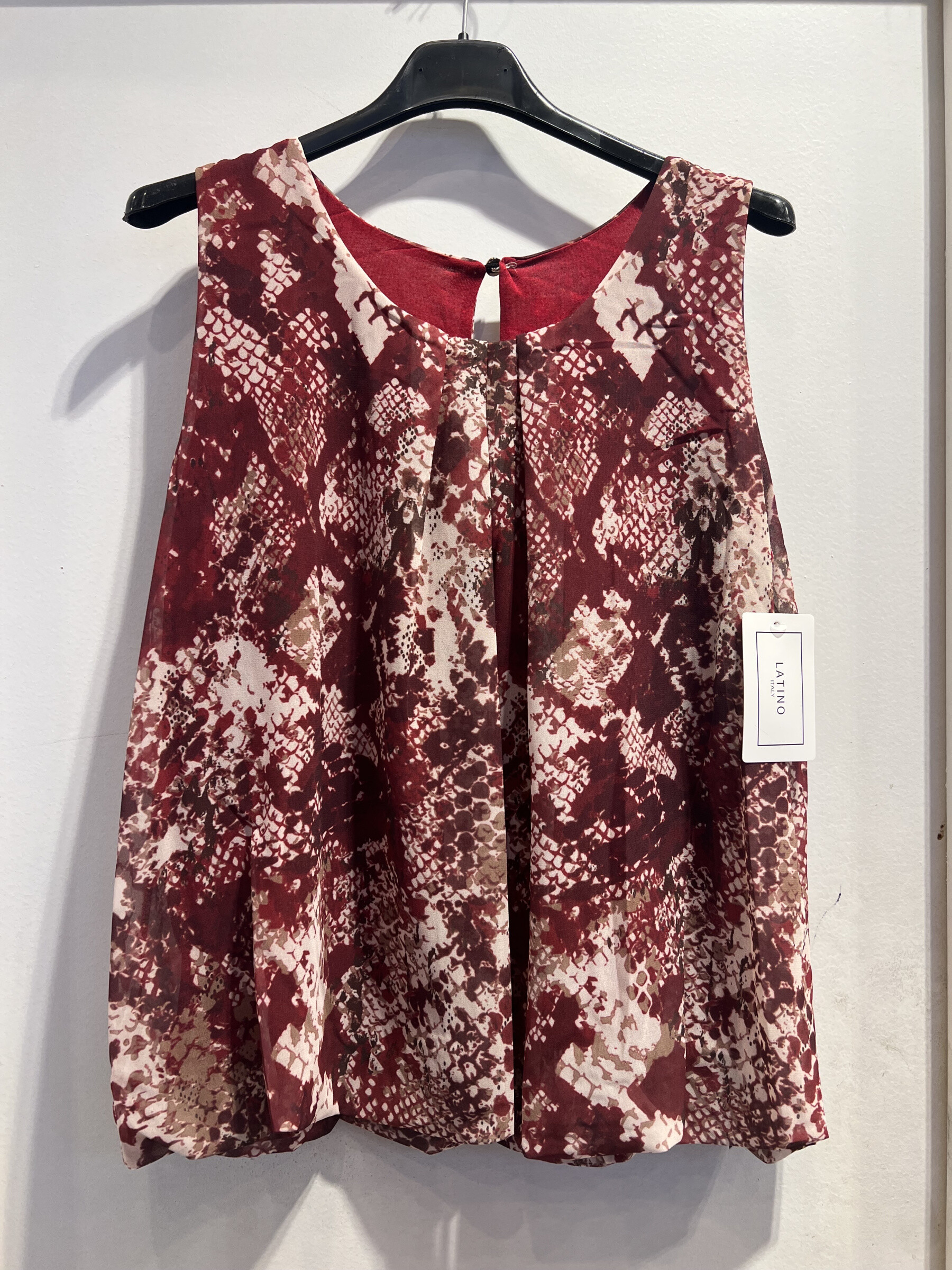 Wholesaler LATINO - Fluid sleeve blouse printed python burgundy
