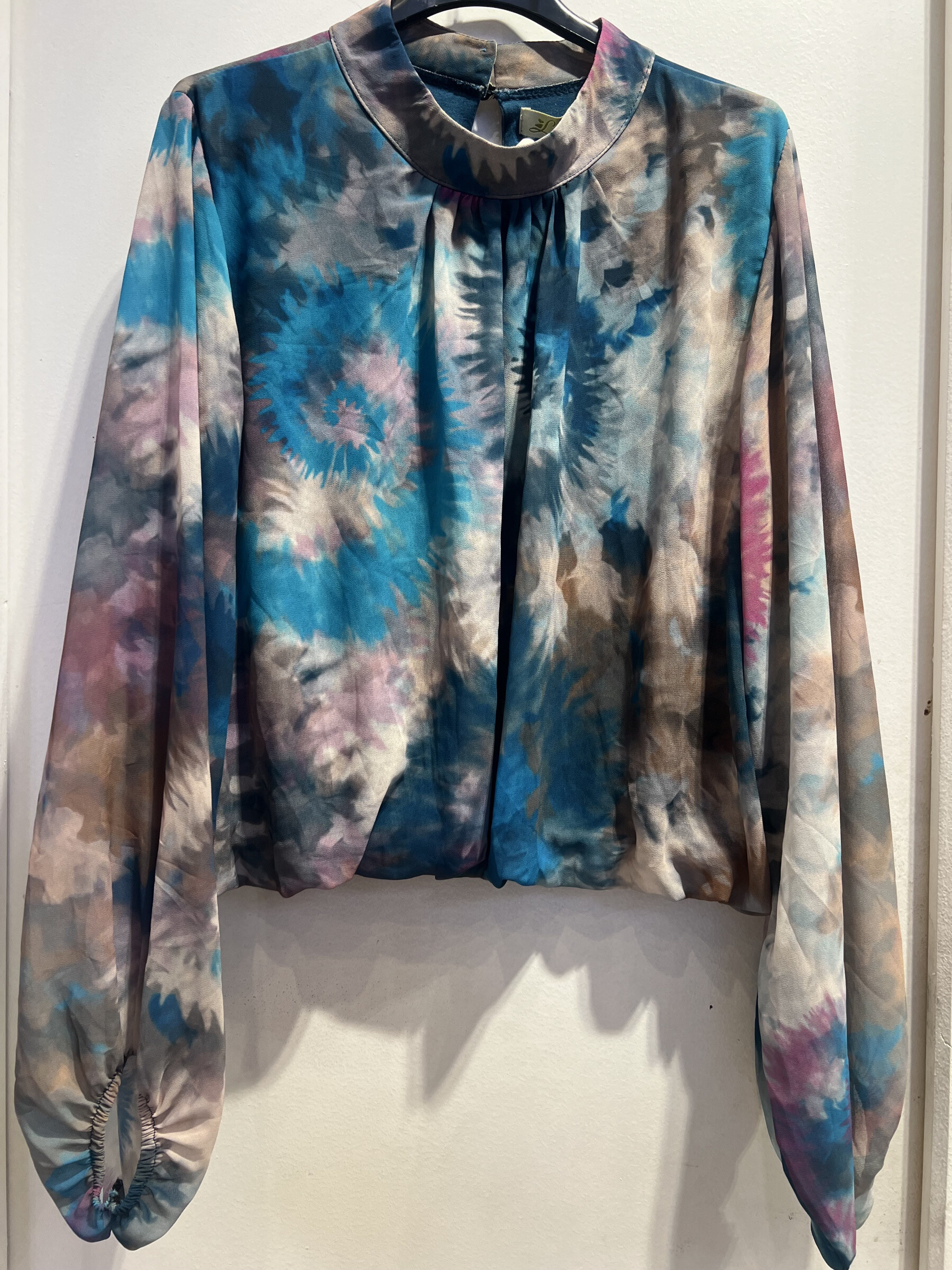 Wholesaler LATINO - Fluid long -sleeved blouse, printed