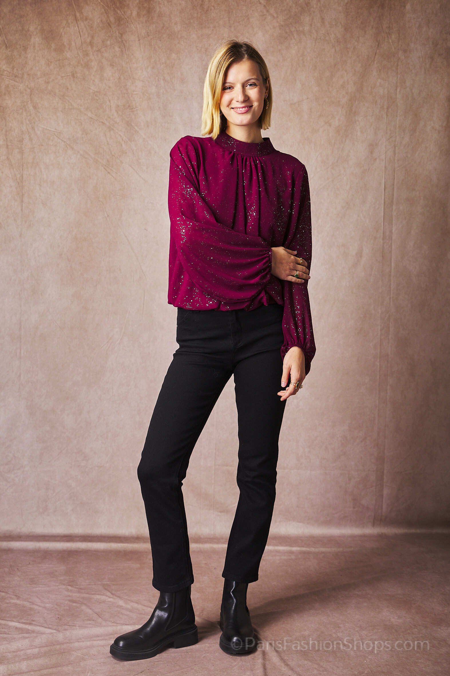 Wholesaler LATINO - Blouse, Shiny burgundy