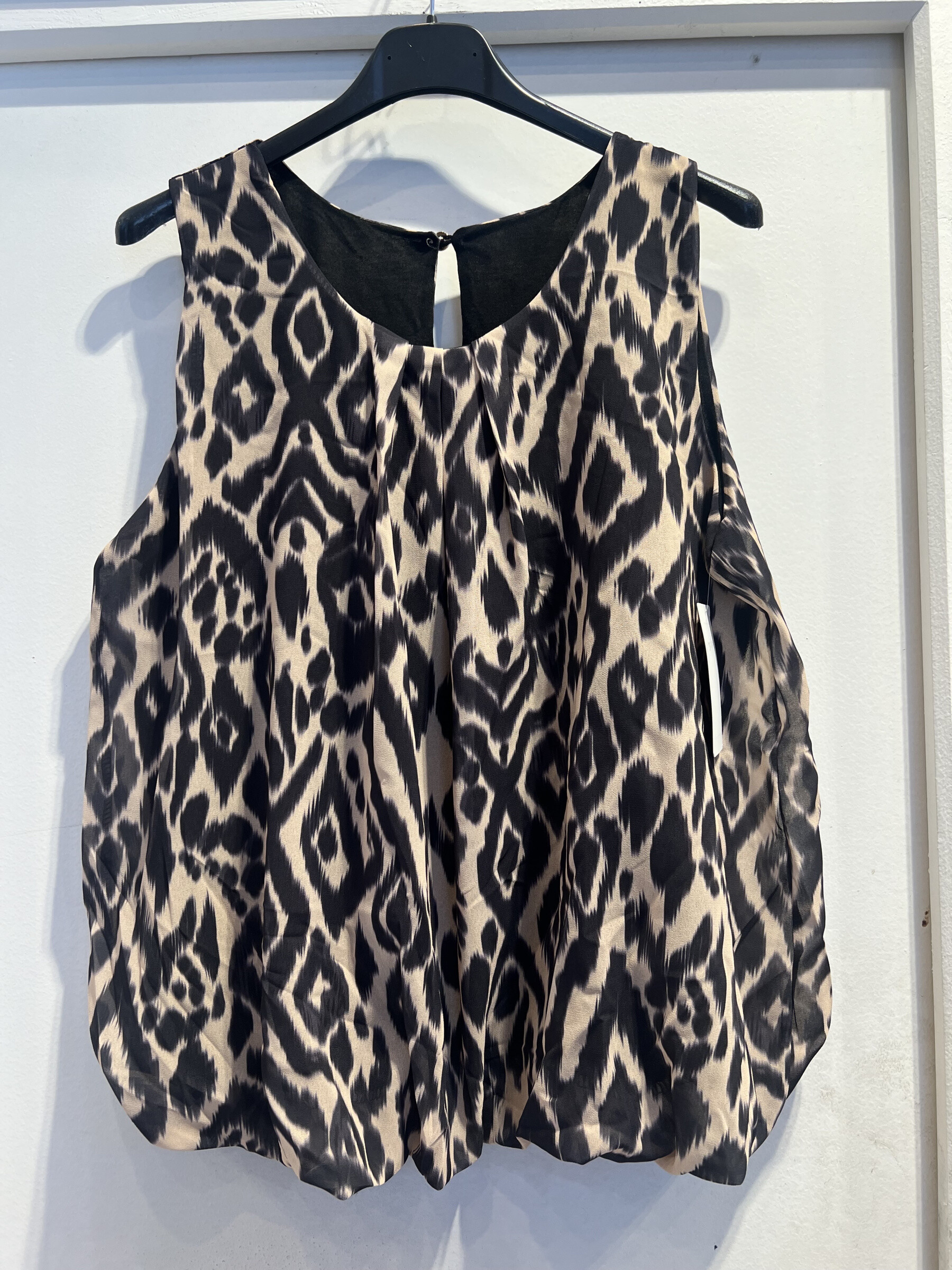 Wholesaler LATINO - Fluid blouse, ethnic printed sleeve