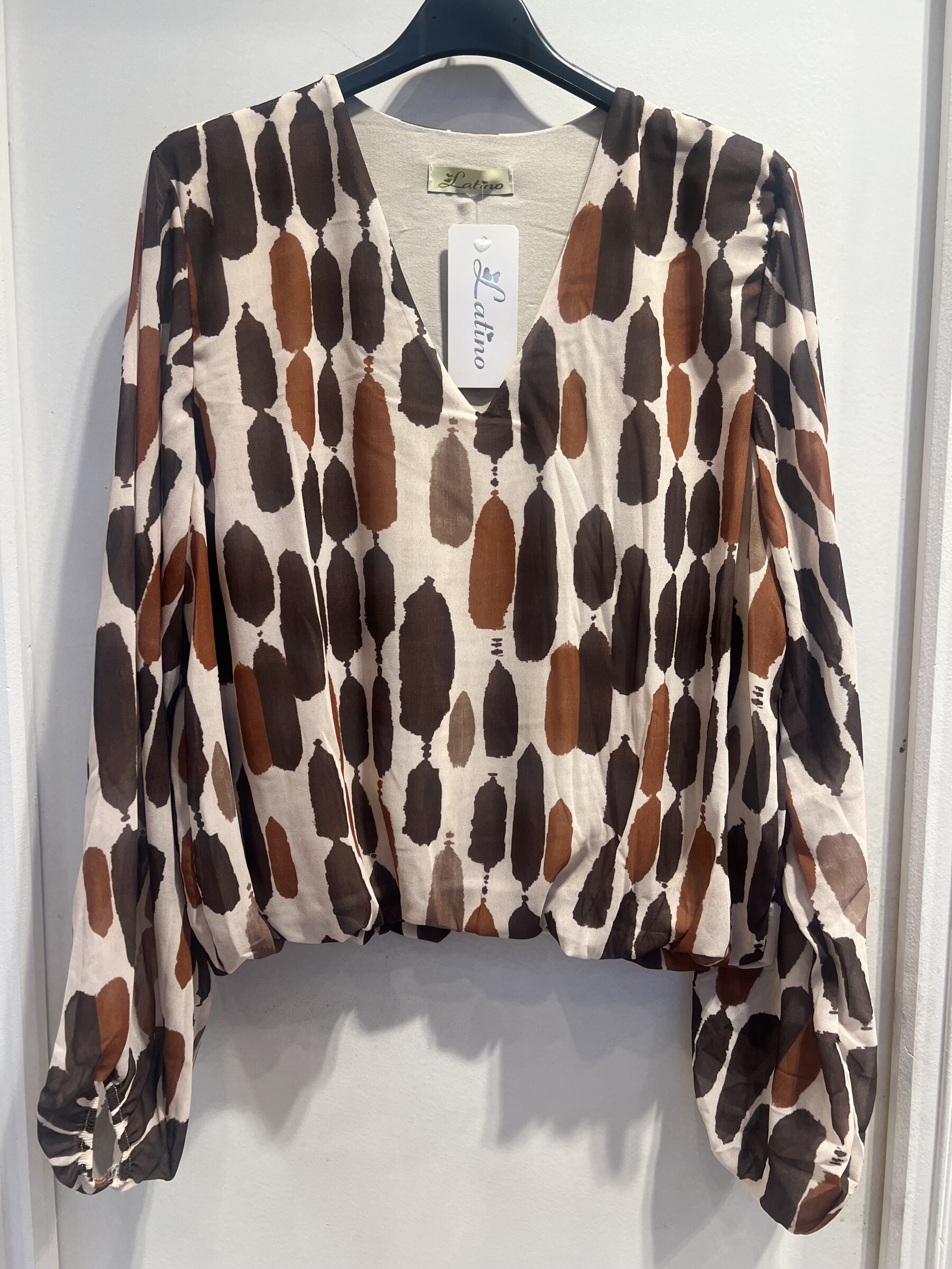 Grossiste LATINO - Blouse, fluide à manches longues en Col V , imprimé