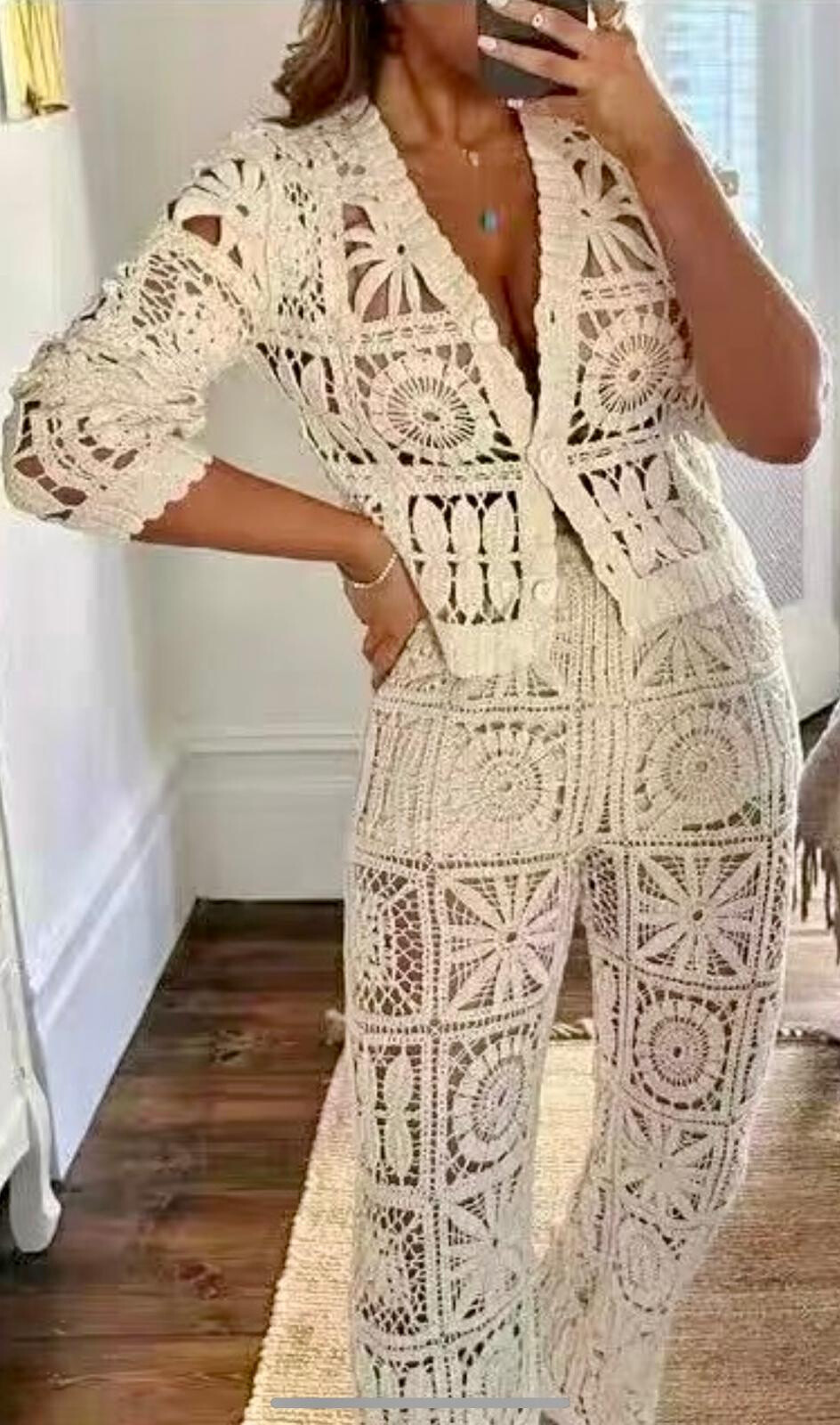 Großhändler LATINO - Cremefarbene Strickweste